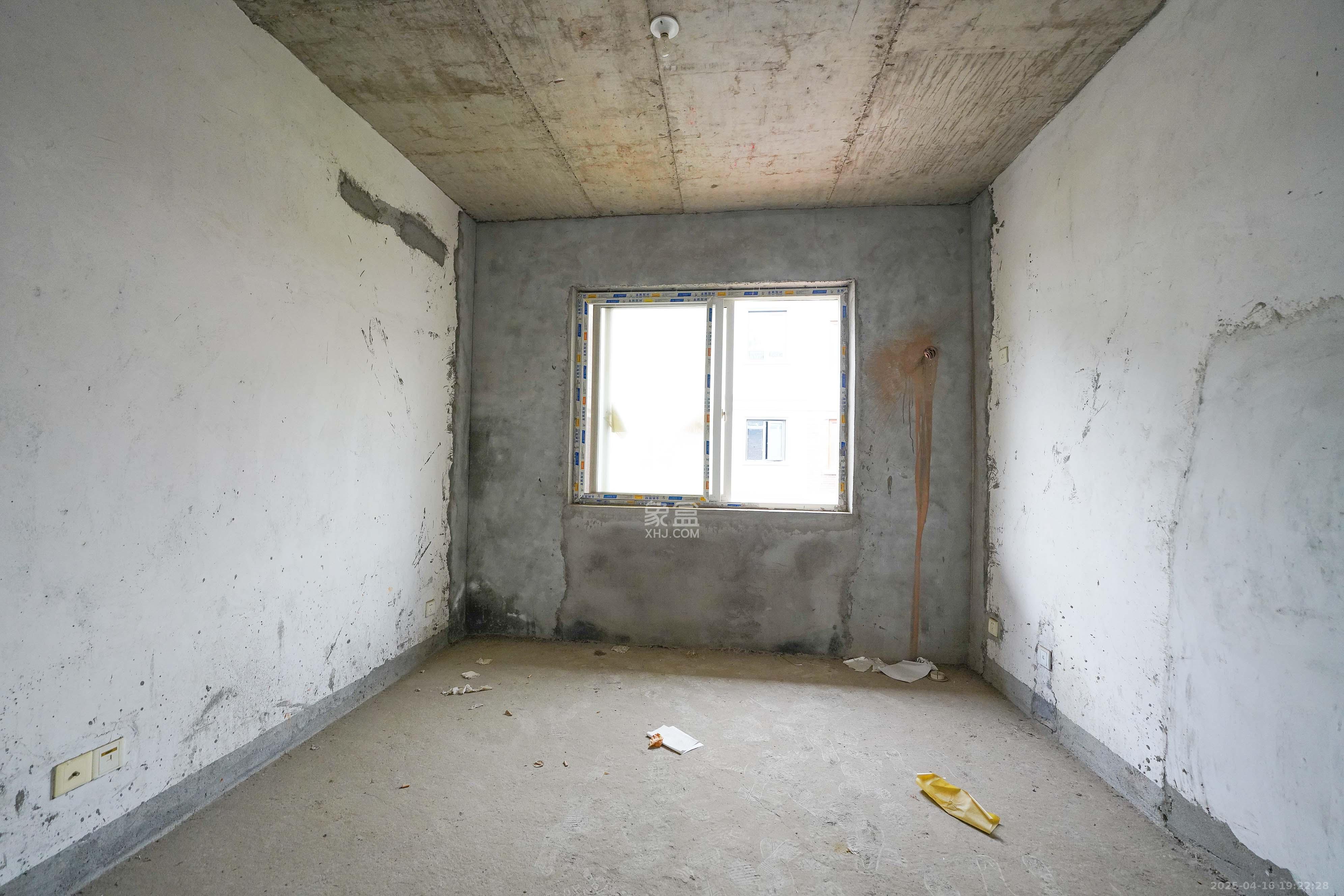 气象佳园  5室2厅3卫    182.8万 气象佳园  5室2厅3卫    182.8万卧室