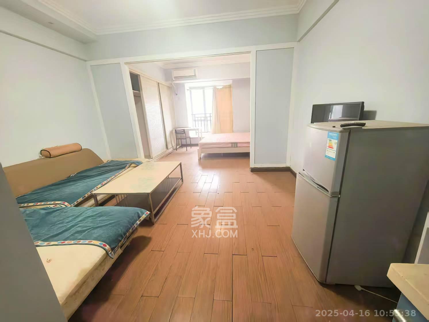 西子一间  1室0厅1卫    1700.0元/月 西子一间  1室0厅1卫    1700.0元/月室内图