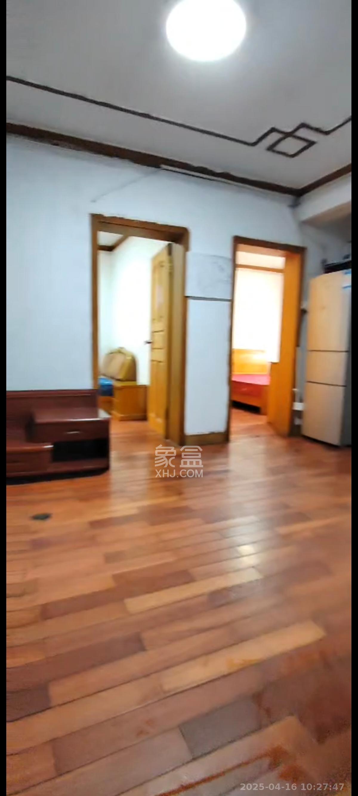 识字里社区 2室1厅1卫 1500.0元/月 识字里社区 2室1厅1卫 1500.0元/月室内图