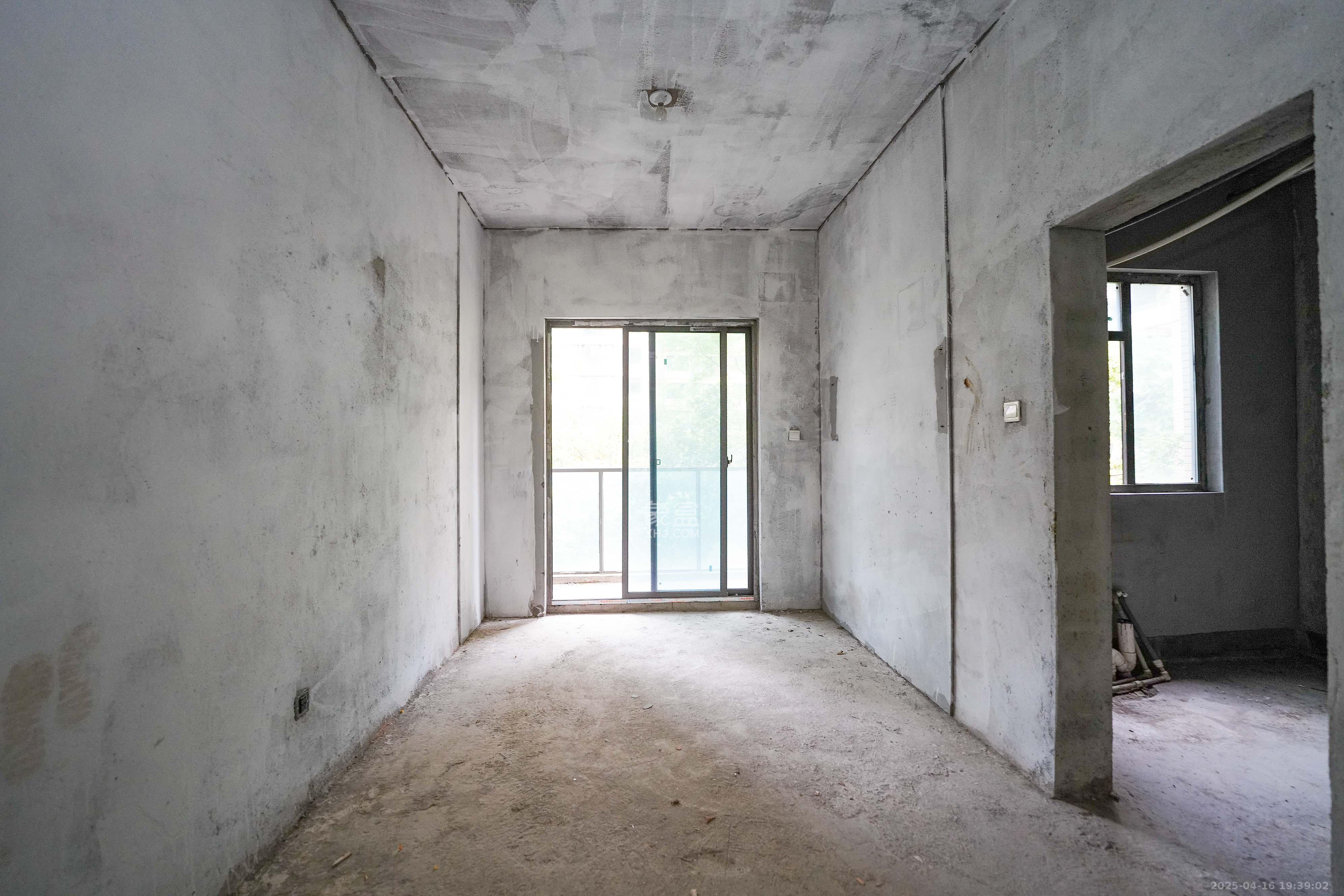 福天藏郡院子 4室2厅2卫 88.0万 福天藏郡院子 4室2厅2卫 88.0万客厅