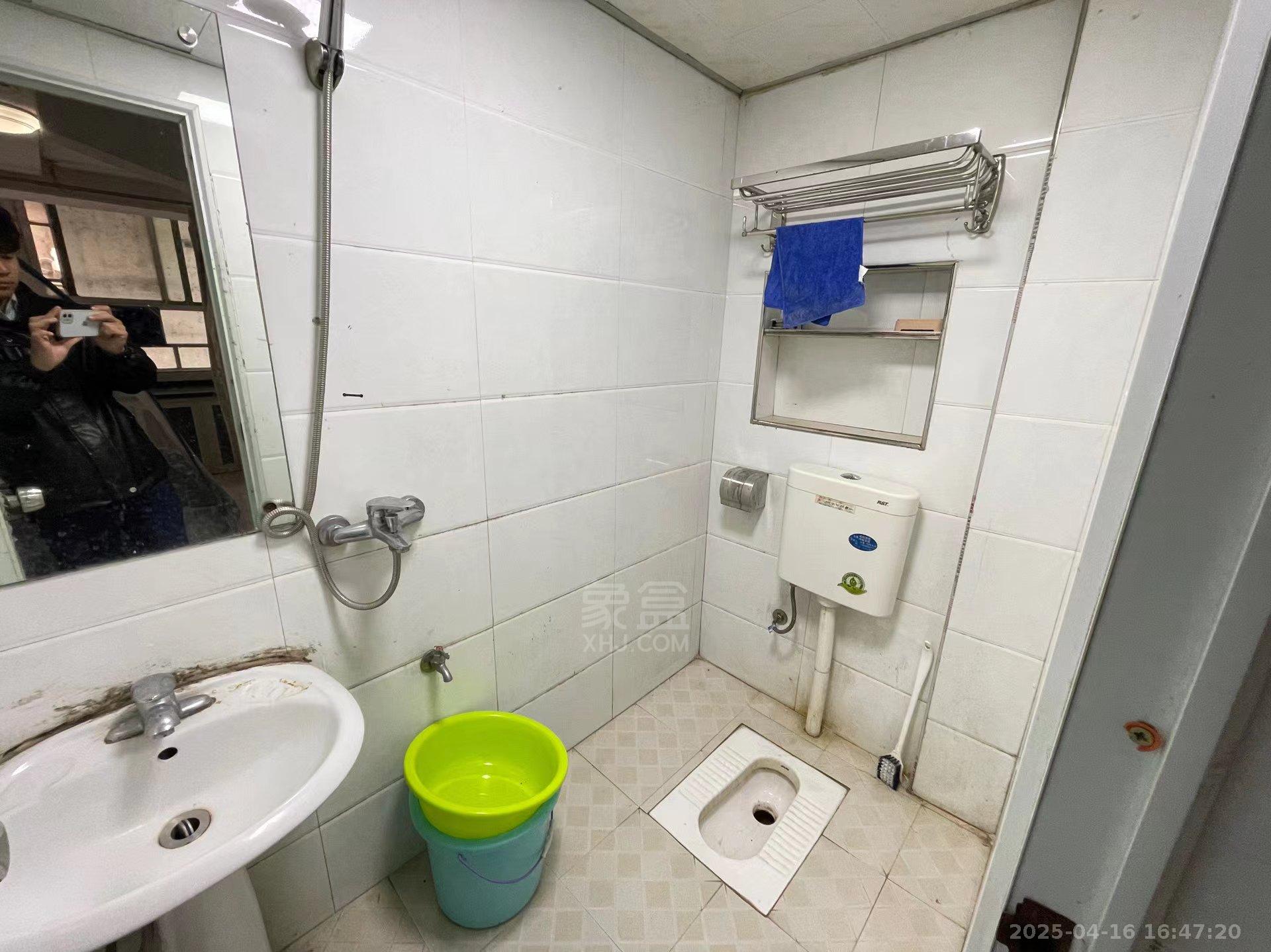 国税新村 1室1厅0卫 500.0元/月 国税新村 1室1厅0卫 500.0元/月室内图