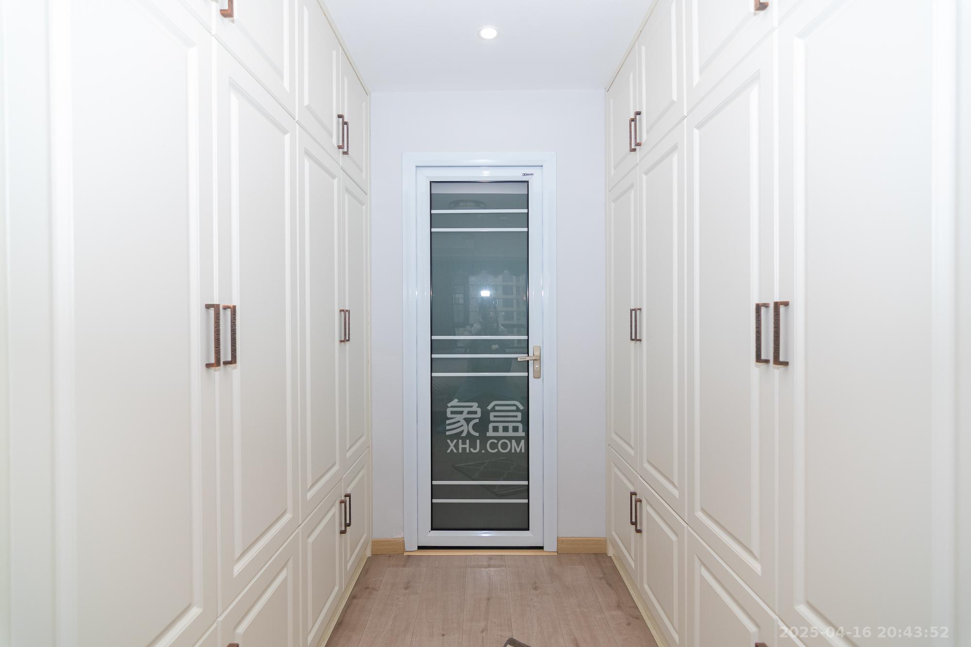 三润城（三润星城）  4室2厅2卫    125.0万其他