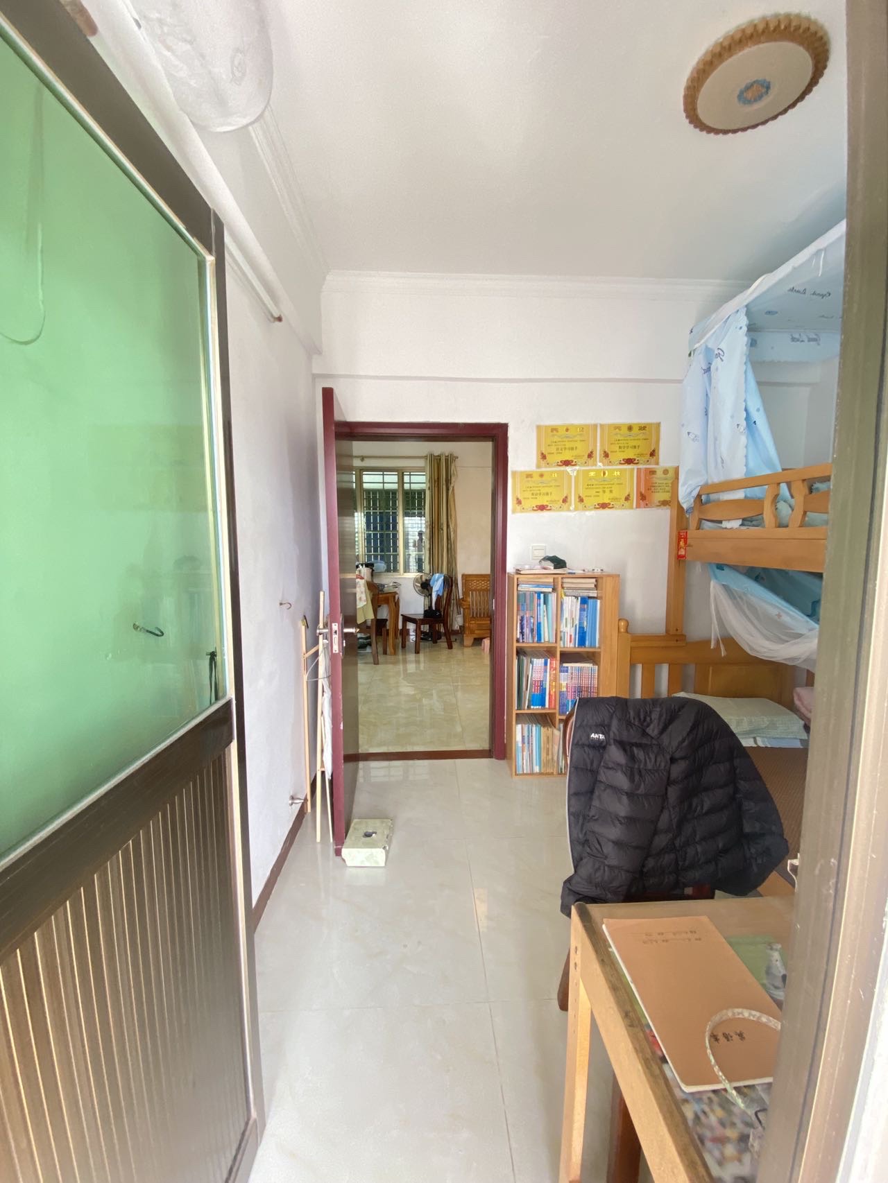 佳尚公寓 2室2厅1卫 75.0万 佳尚公寓 2室2厅1卫 75.0万客厅