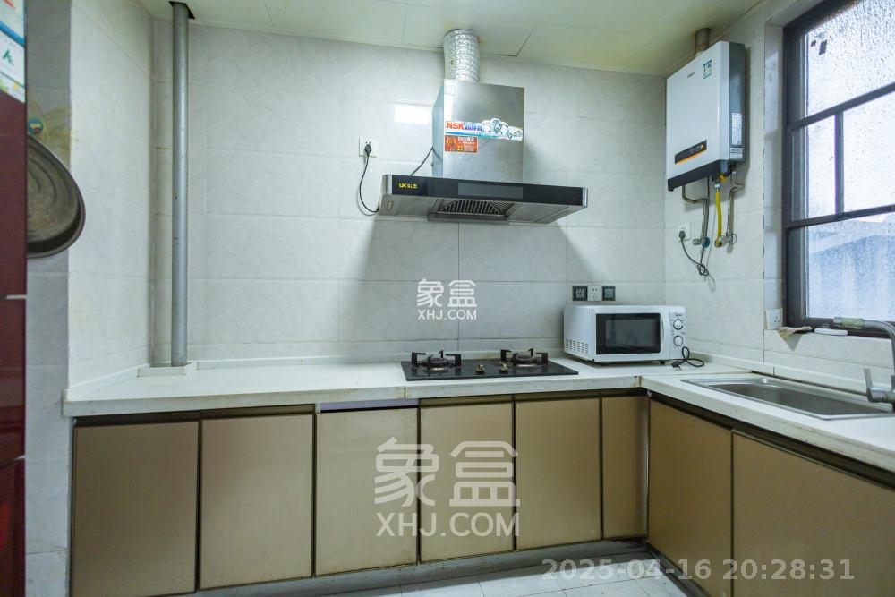 华润置地广场二期  4室2厅2卫   2800.00元/月户型图