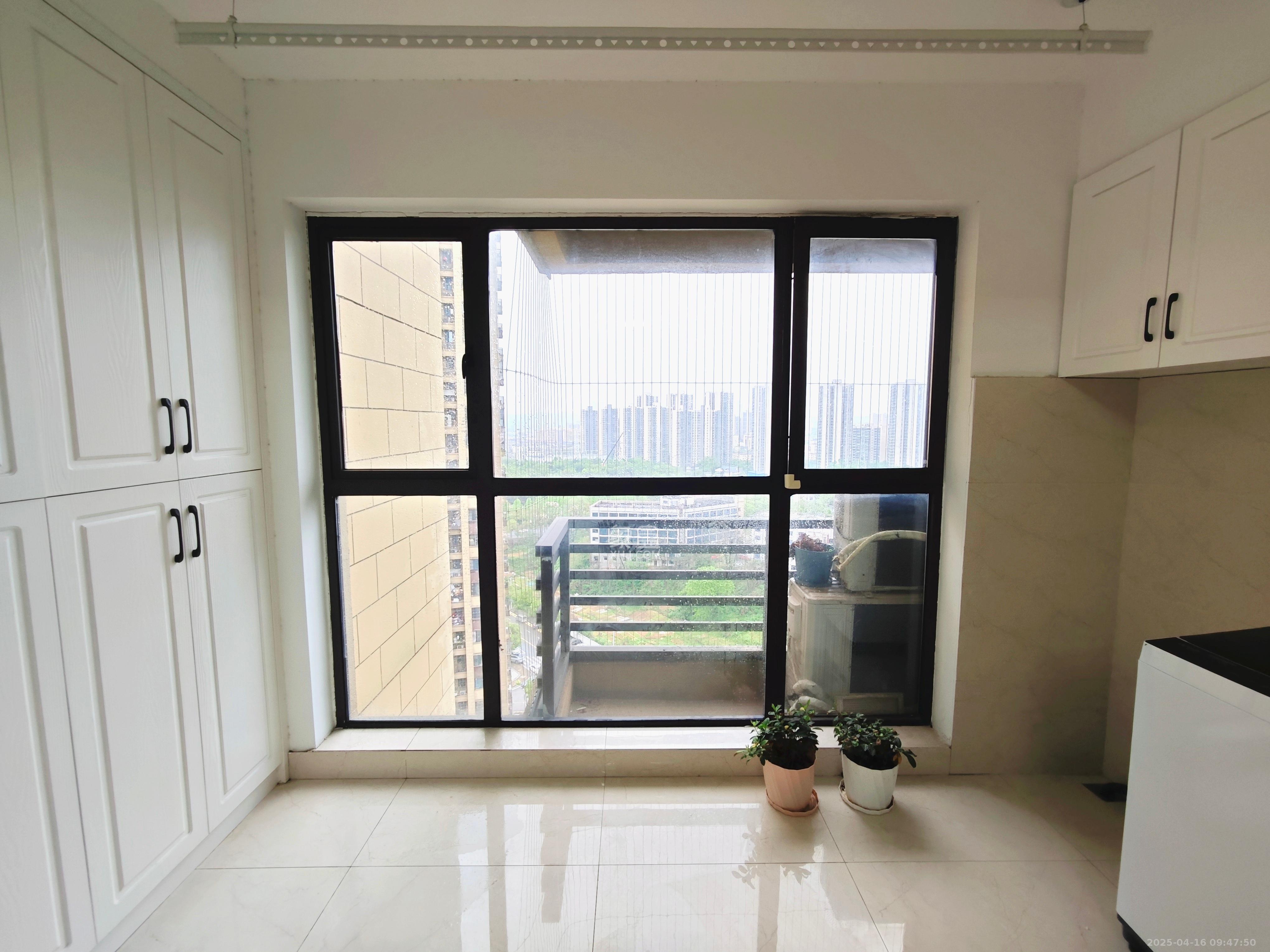 奥克斯缔壹城 3室2厅2卫 2800.0元/月 奥克斯缔壹城 3室2厅2卫 2800.0元/月室内图