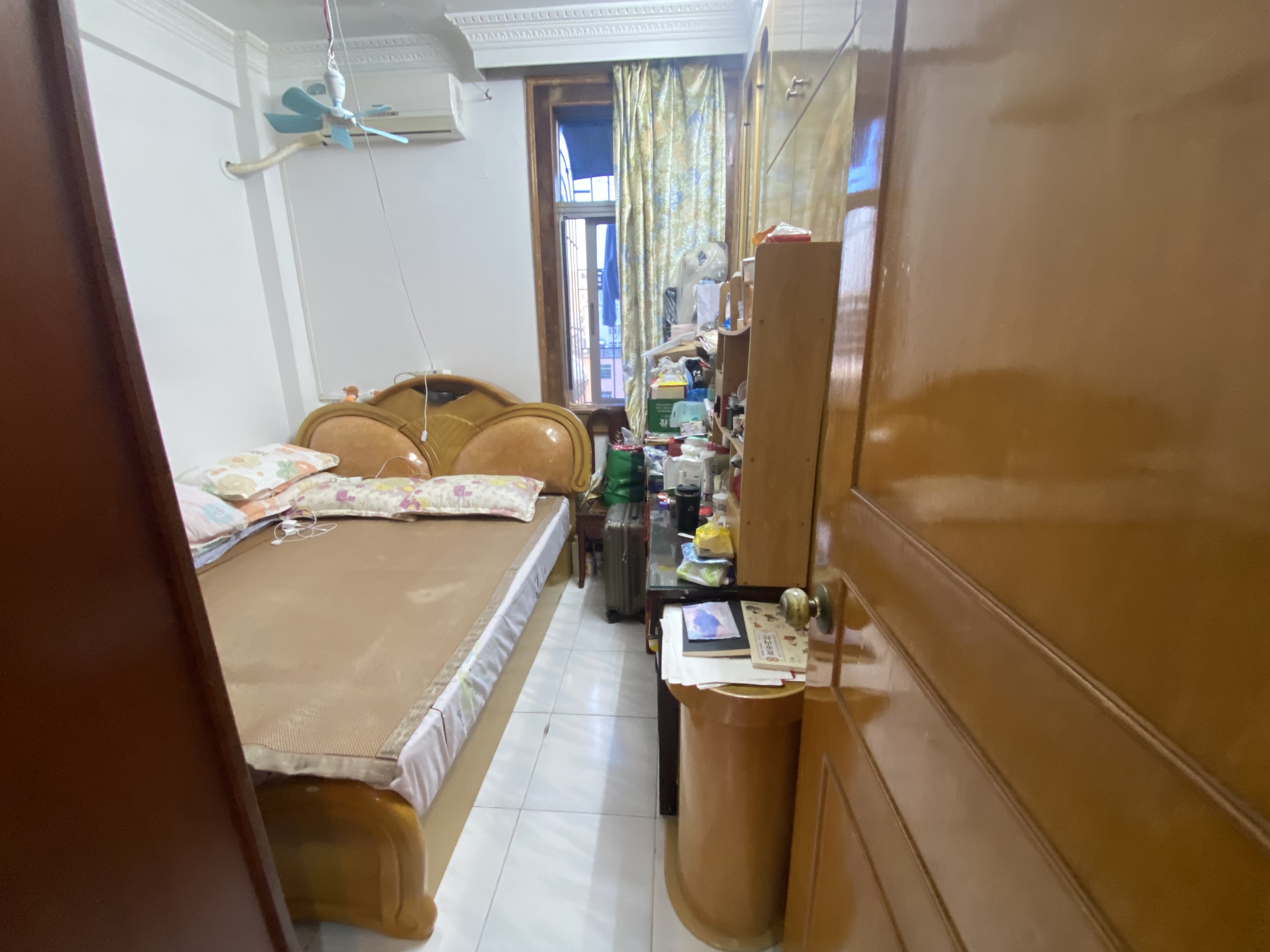 尚书直街公安局宿舍 3室2厅1卫 82.0万 尚书直街公安局宿舍 3室2厅1卫 82.0万客厅