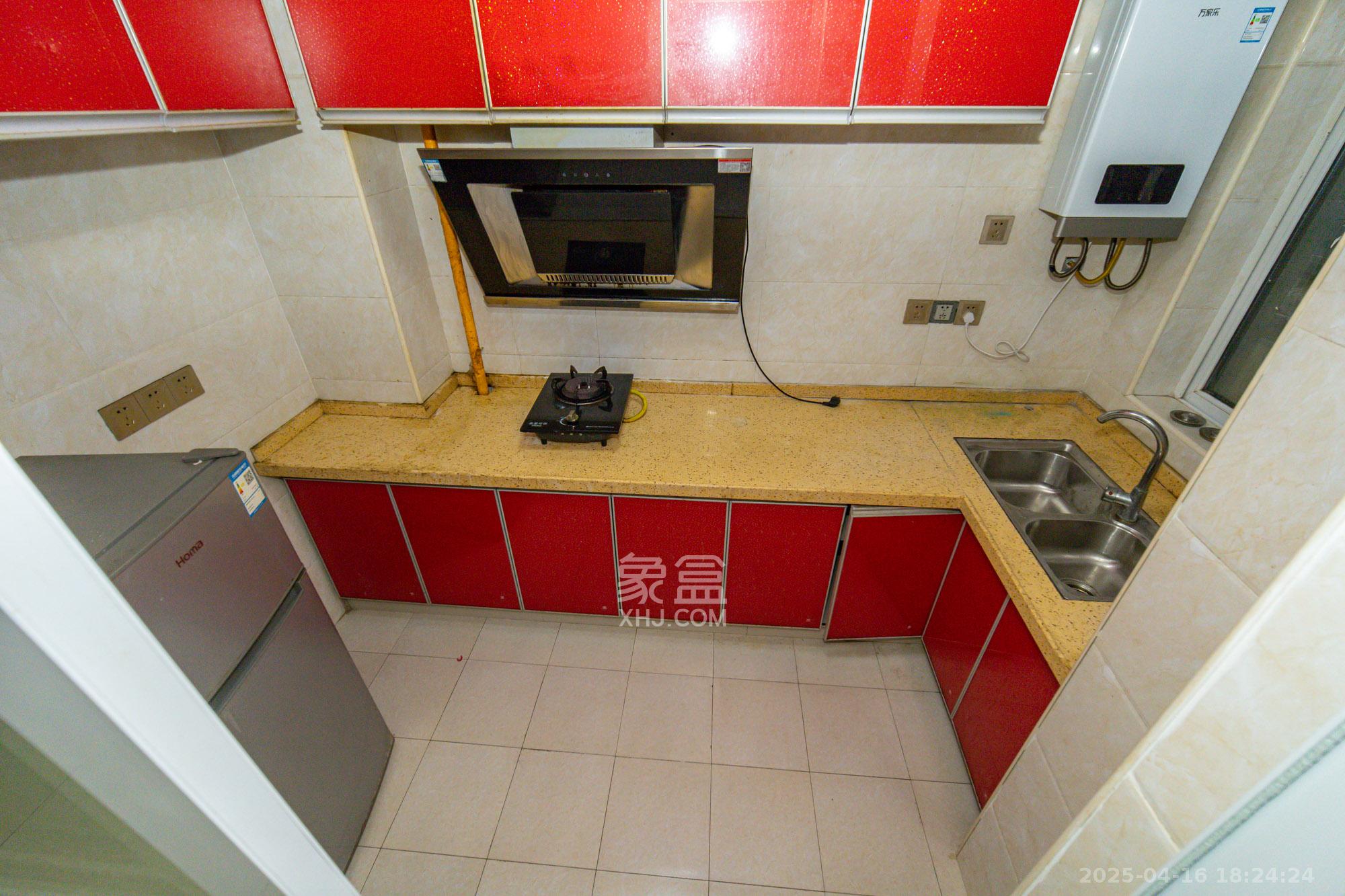 时代星空 3室2厅2卫 70.0万 时代星空 3室2厅2卫 70.0万厨房