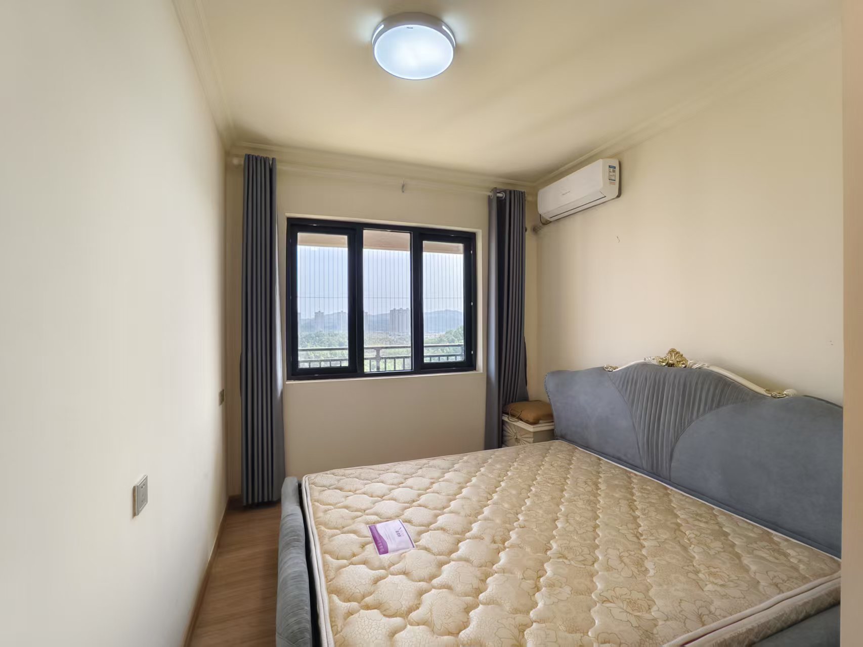 碧桂园梓山府 4室2厅2卫 2500.0元/月 碧桂园梓山府 4室2厅2卫 2500.0元/月室内图