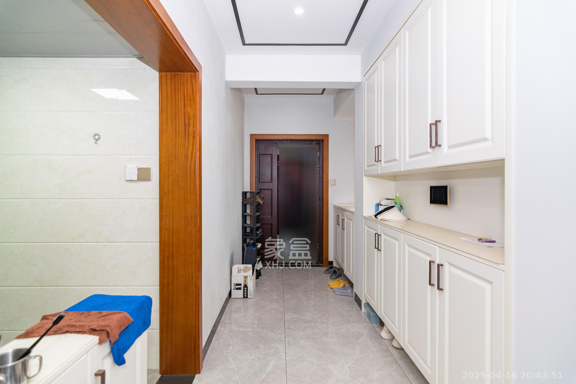 三润城（三润星城）  4室2厅2卫    125.0万其他