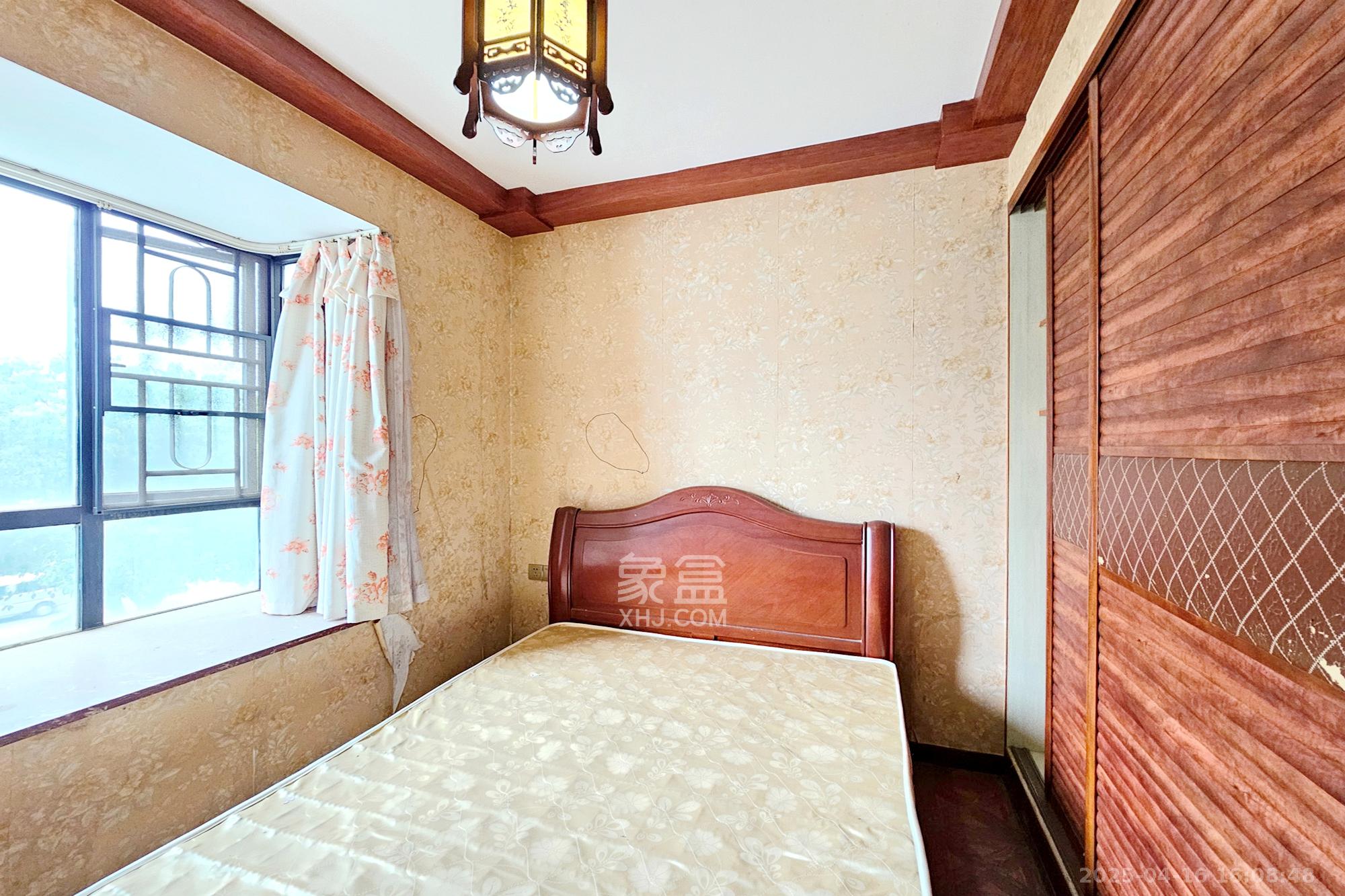 三江花中城 3室2厅2卫 125.0万 三江花中城 3室2厅2卫 125.0万卧室