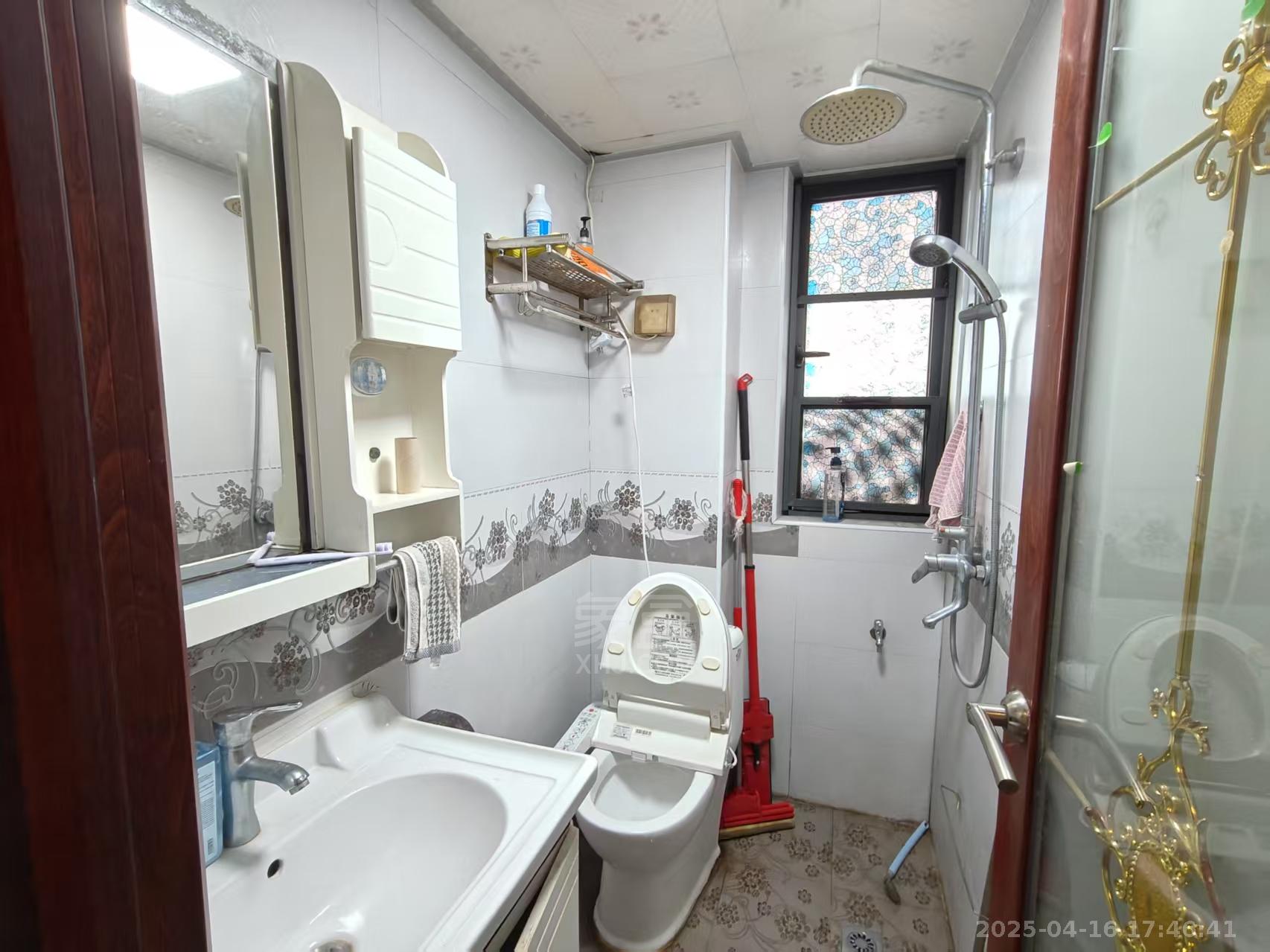 华晨御园 1室1厅1卫 1400.0元/月 华晨御园 1室1厅1卫 1400.0元/月室内图