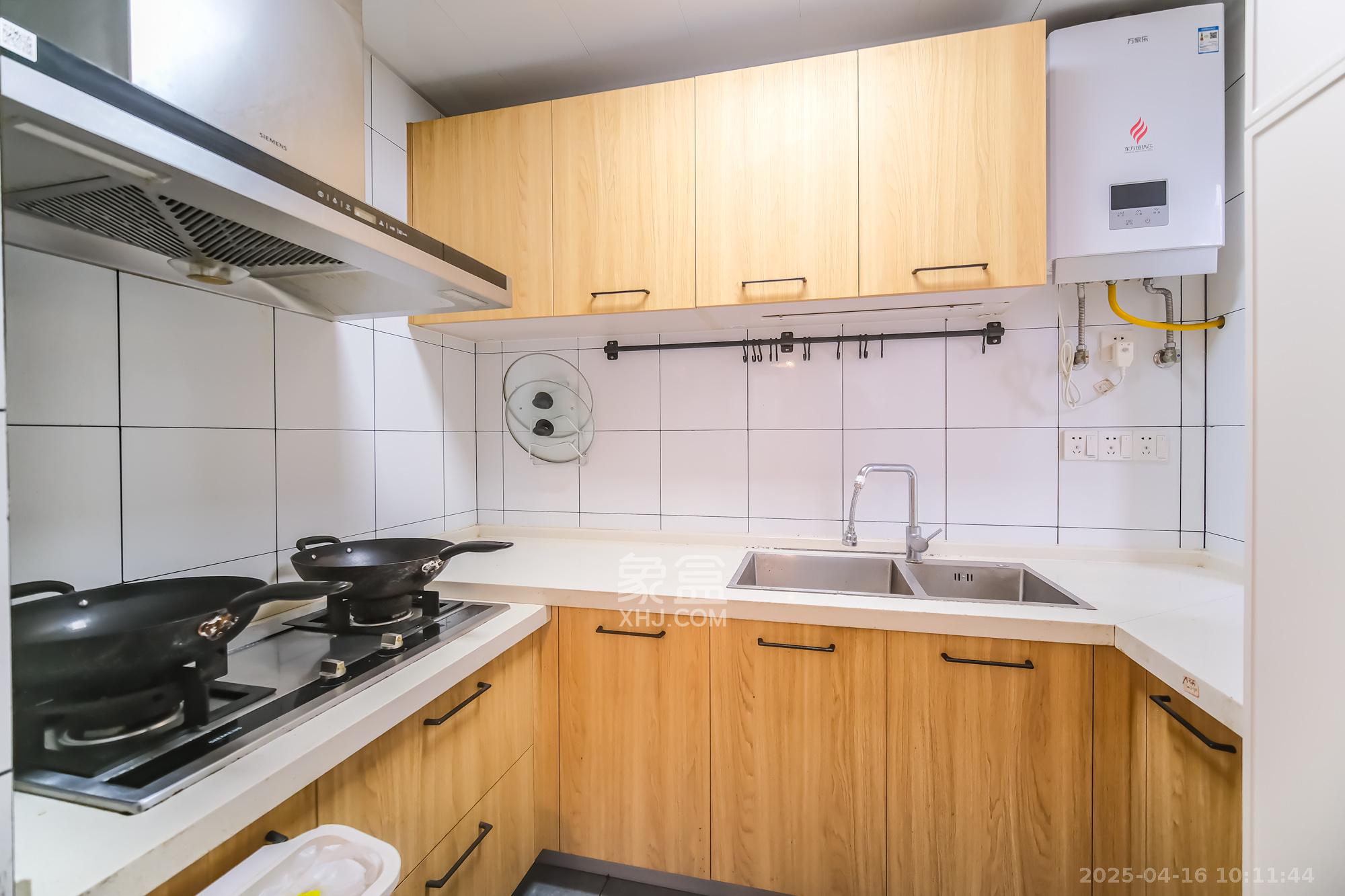 荣盛花语城 3室2厅1卫 70.0万 荣盛花语城 3室2厅1卫 70.0万厨房