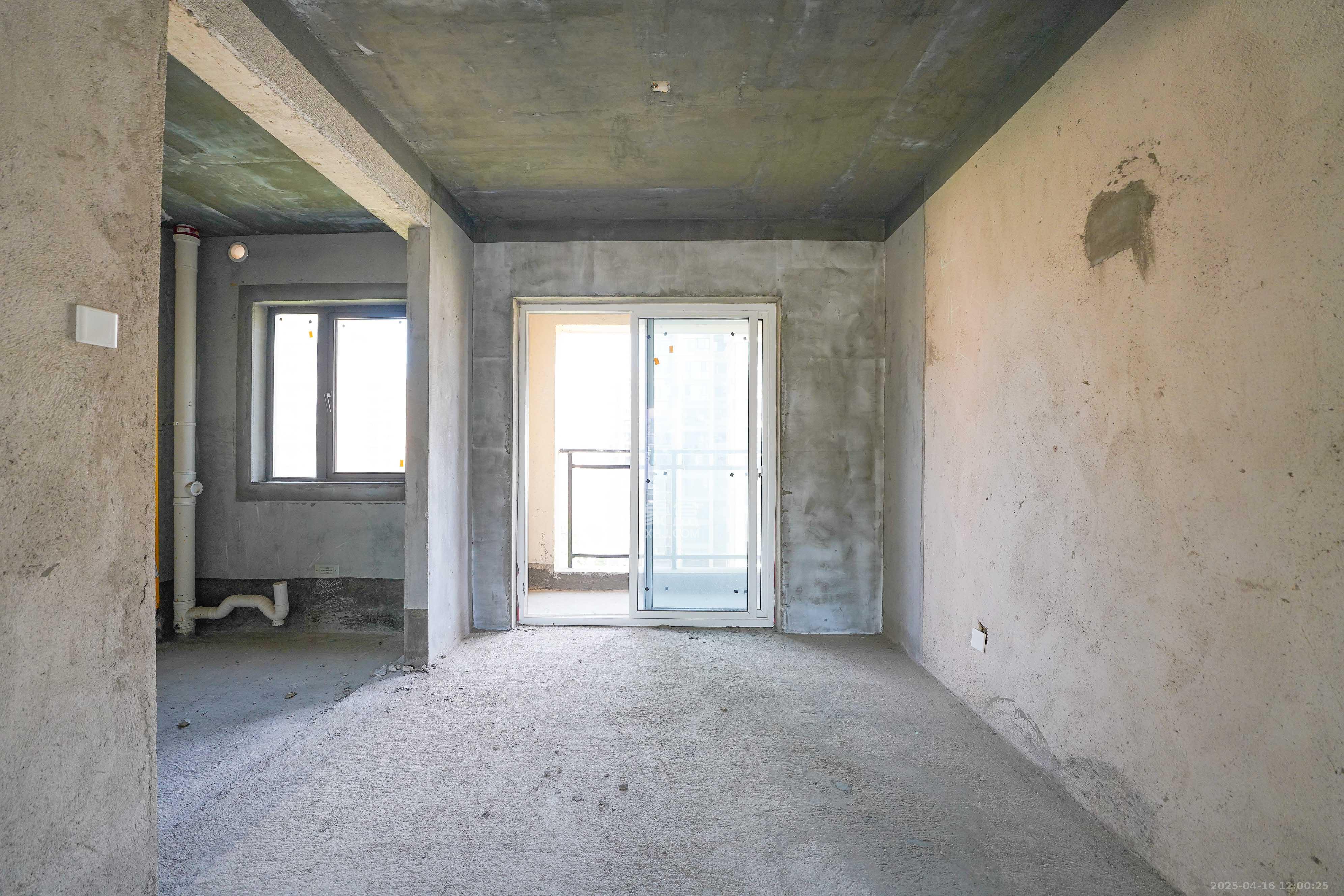 丽发新城  4室2厅2卫    103.0万 丽发新城  4室2厅2卫    103.0万客厅