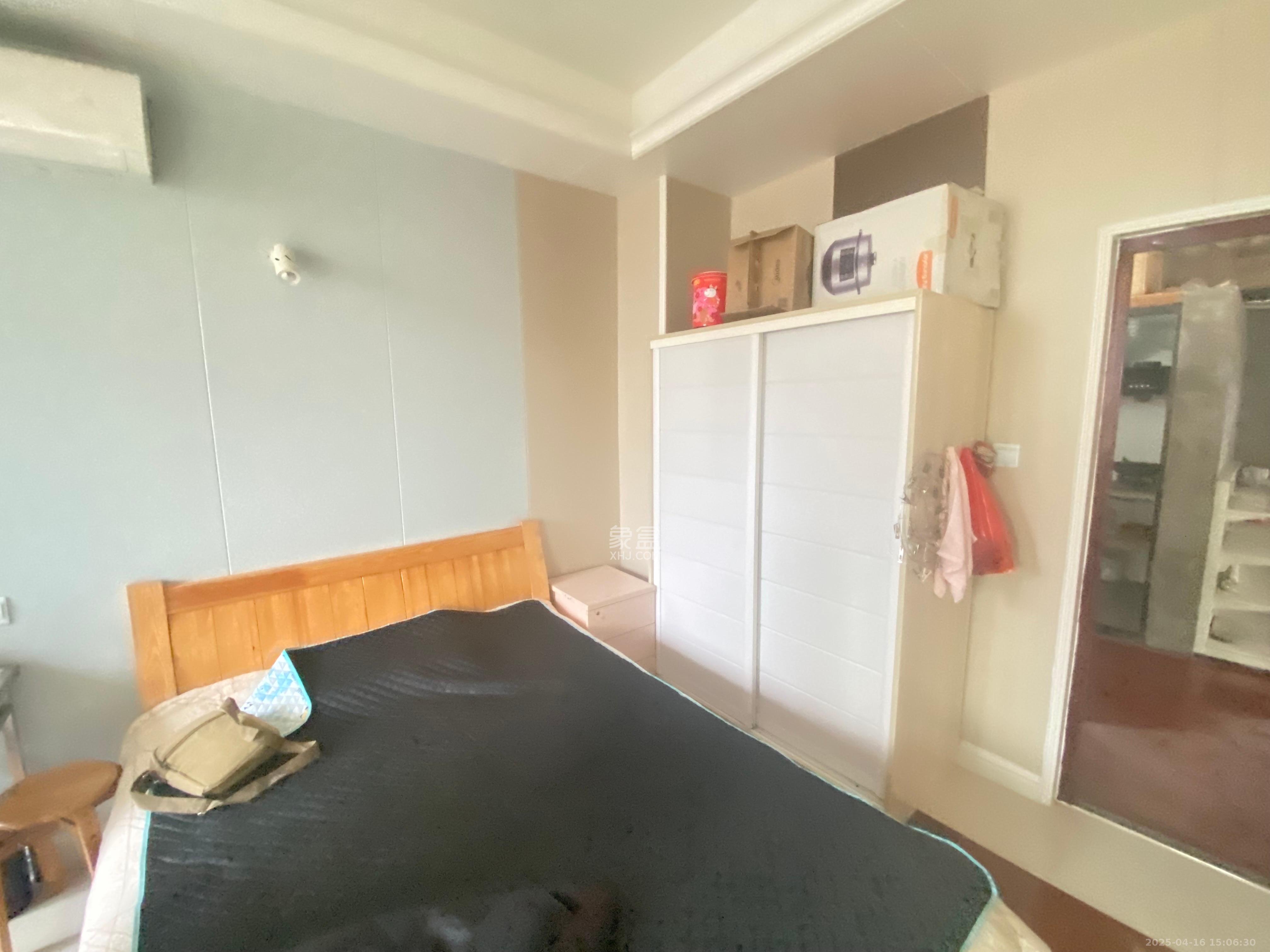 海棠北路散盘  1室1厅1卫    600.0元/月 海棠北路散盘  1室1厅1卫    600.0元/月室内图