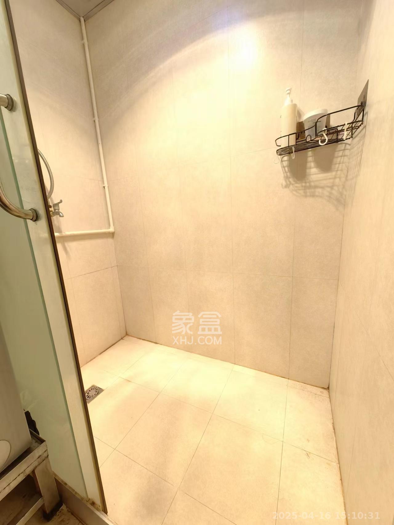 东上一品  1室1厅1卫   1700.00元/月室内图