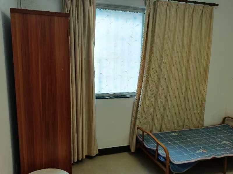 金钟大厦 2室1厅1卫 68.0万 金钟大厦 2室1厅1卫 68.0万客厅