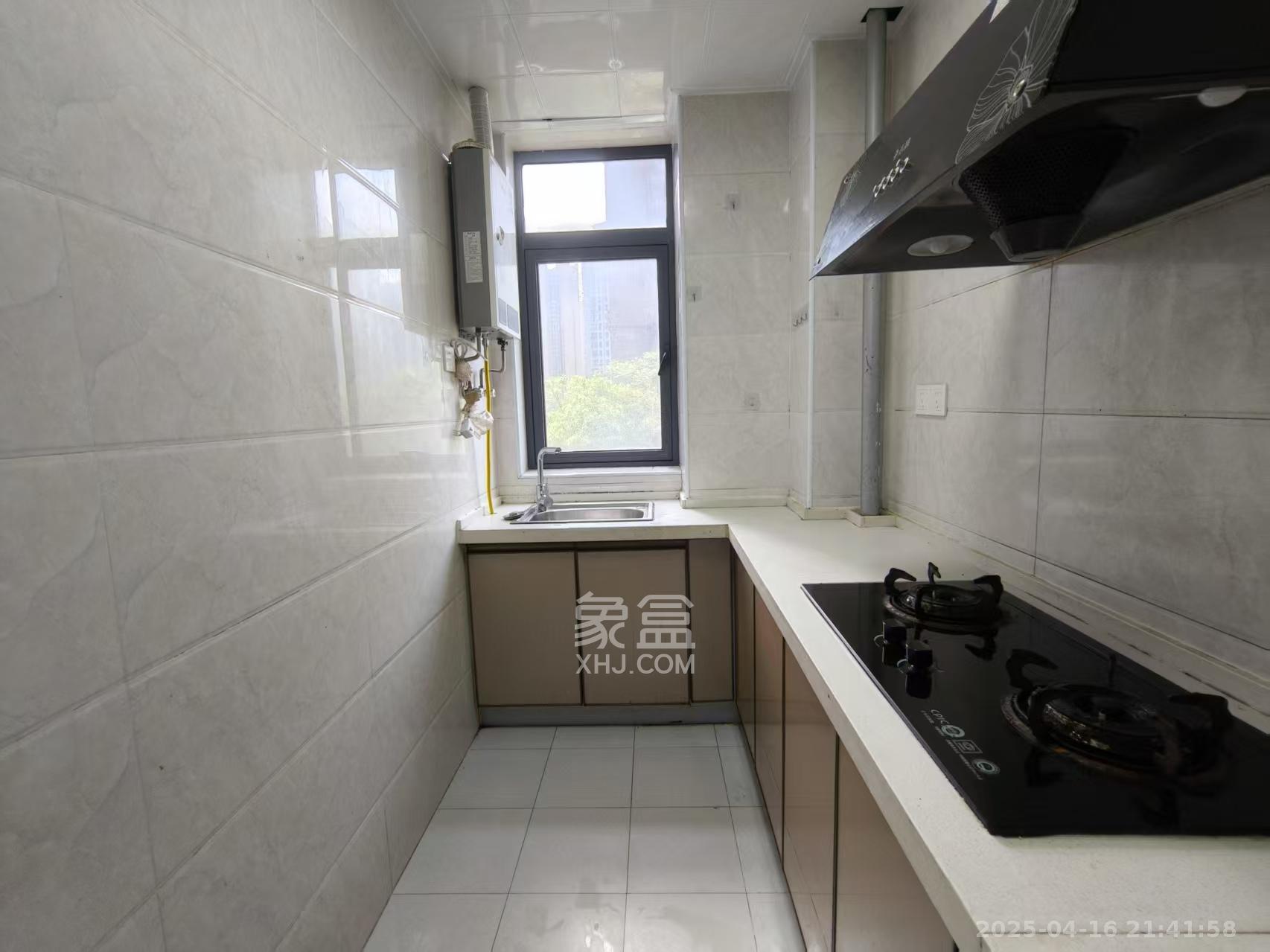 恒基凯旋门三期 3室2厅1卫 2000.0元/月 恒基凯旋门三期 3室2厅1卫 2000.0元/月室内图