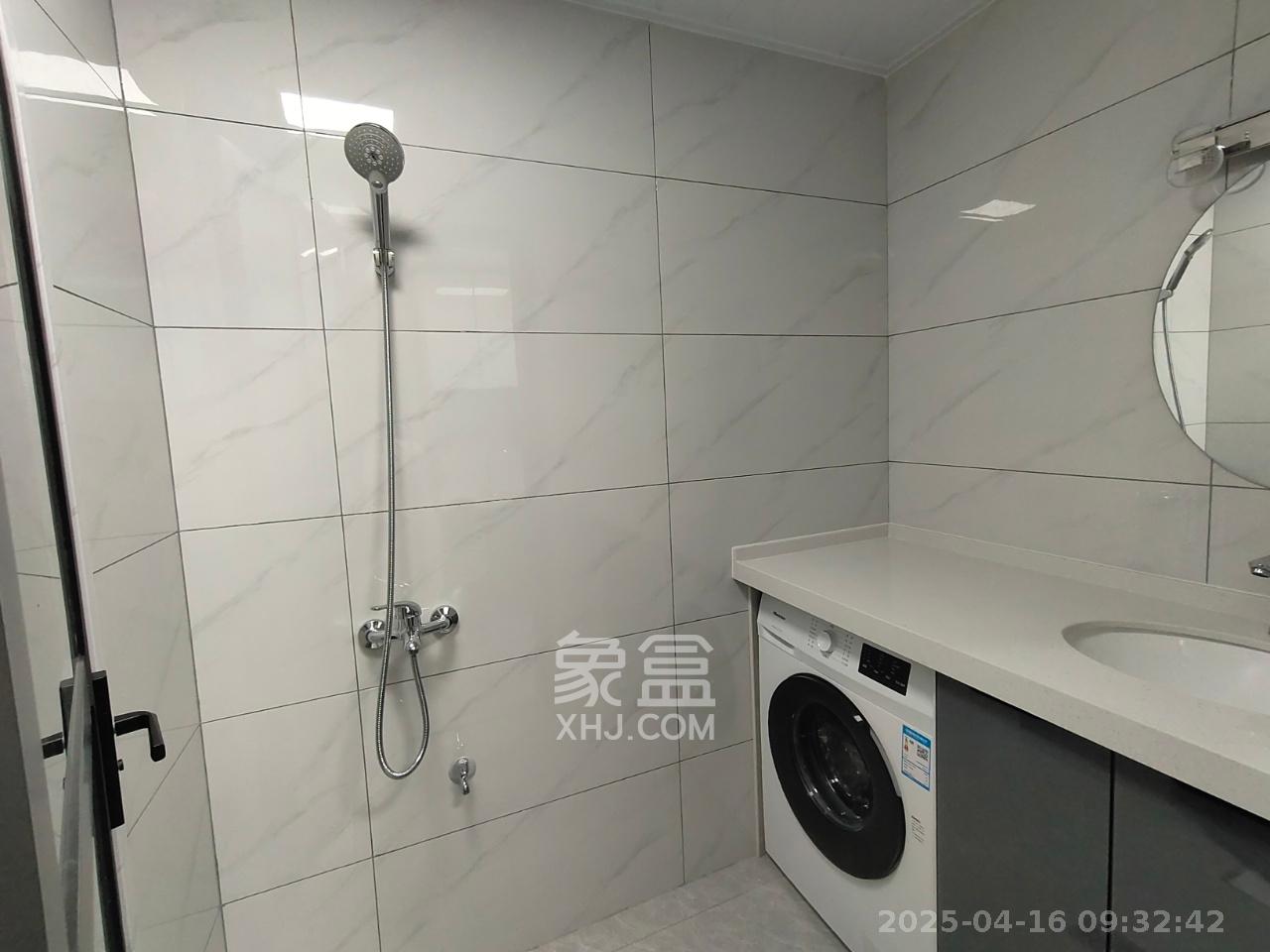 新城悦隽公园  1室1厅1卫    1100.0元/月 新城悦隽公园  1室1厅1卫    1100.0元/月室内图