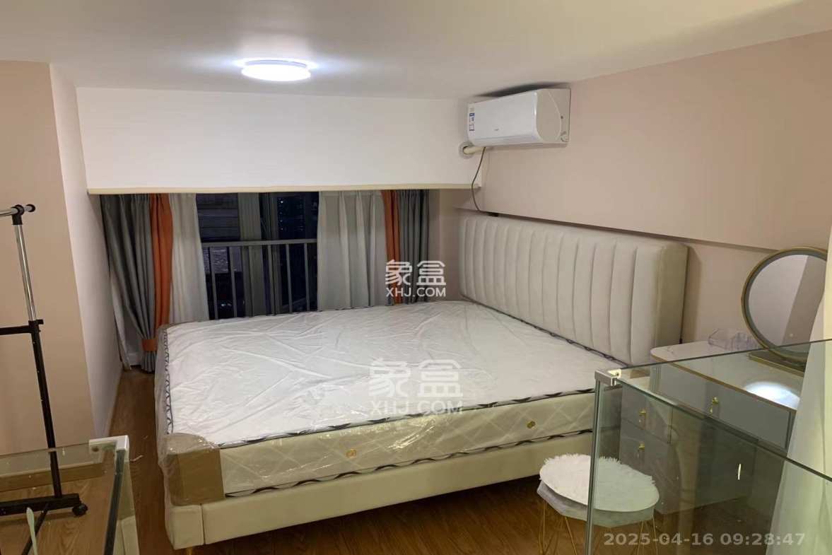 阳光城檀悦  2室1厅1卫    2800.0元/月 阳光城檀悦  2室1厅1卫    2800.0元/月室内图