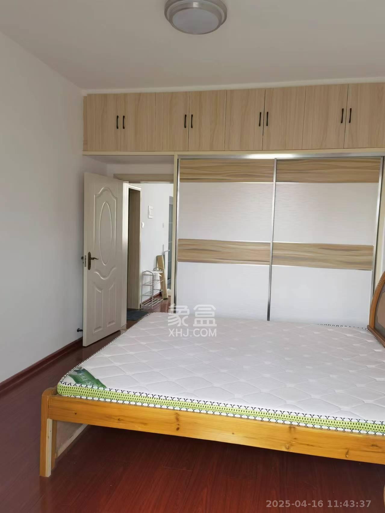 霞光村 1室1厅1卫 25.0万 霞光村 1室1厅1卫 25.0万室内图