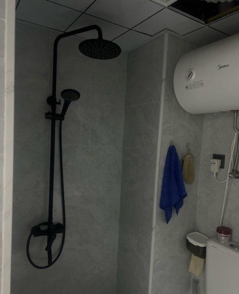 江岸公馆 1室1厅1卫 1500.0元/月 江岸公馆 1室1厅1卫 1500.0元/月室内图