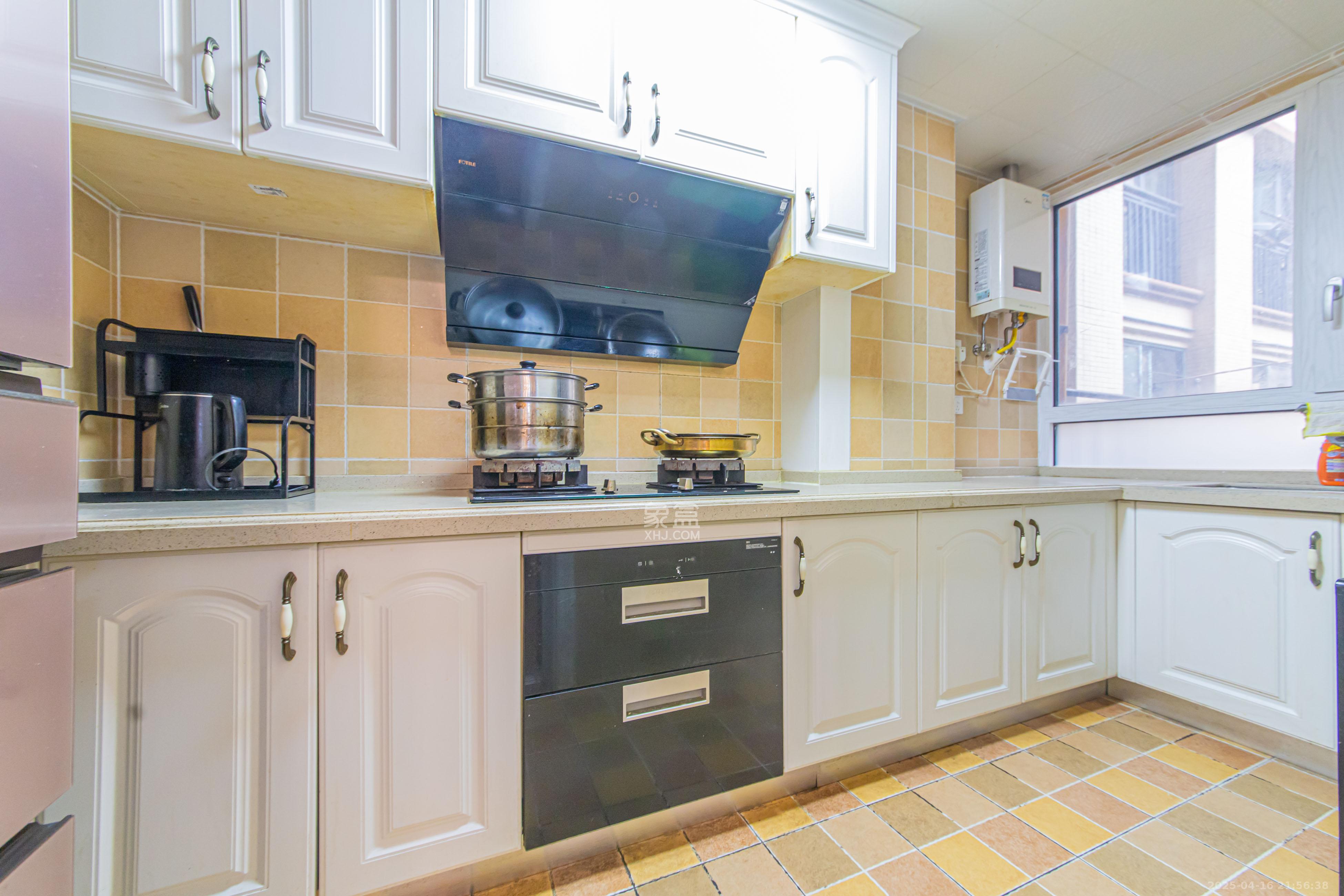 中建芙蓉嘉苑  2室2厅1卫    86.0万 中建芙蓉嘉苑  2室2厅1卫    86.0万厨房