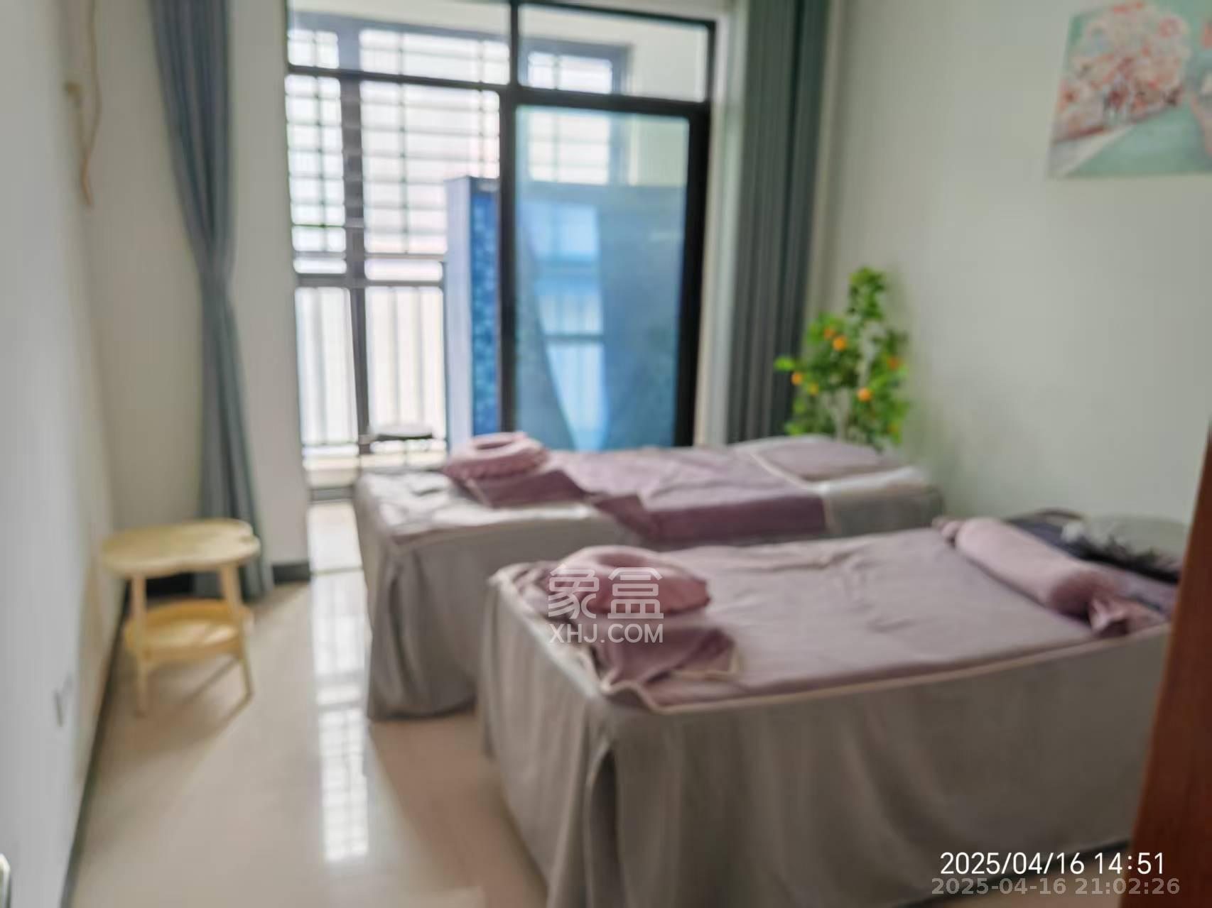 湘腾城市广场 3室2厅1卫 3200.0元/月 湘腾城市广场 3室2厅1卫 3200.0元/月小区图