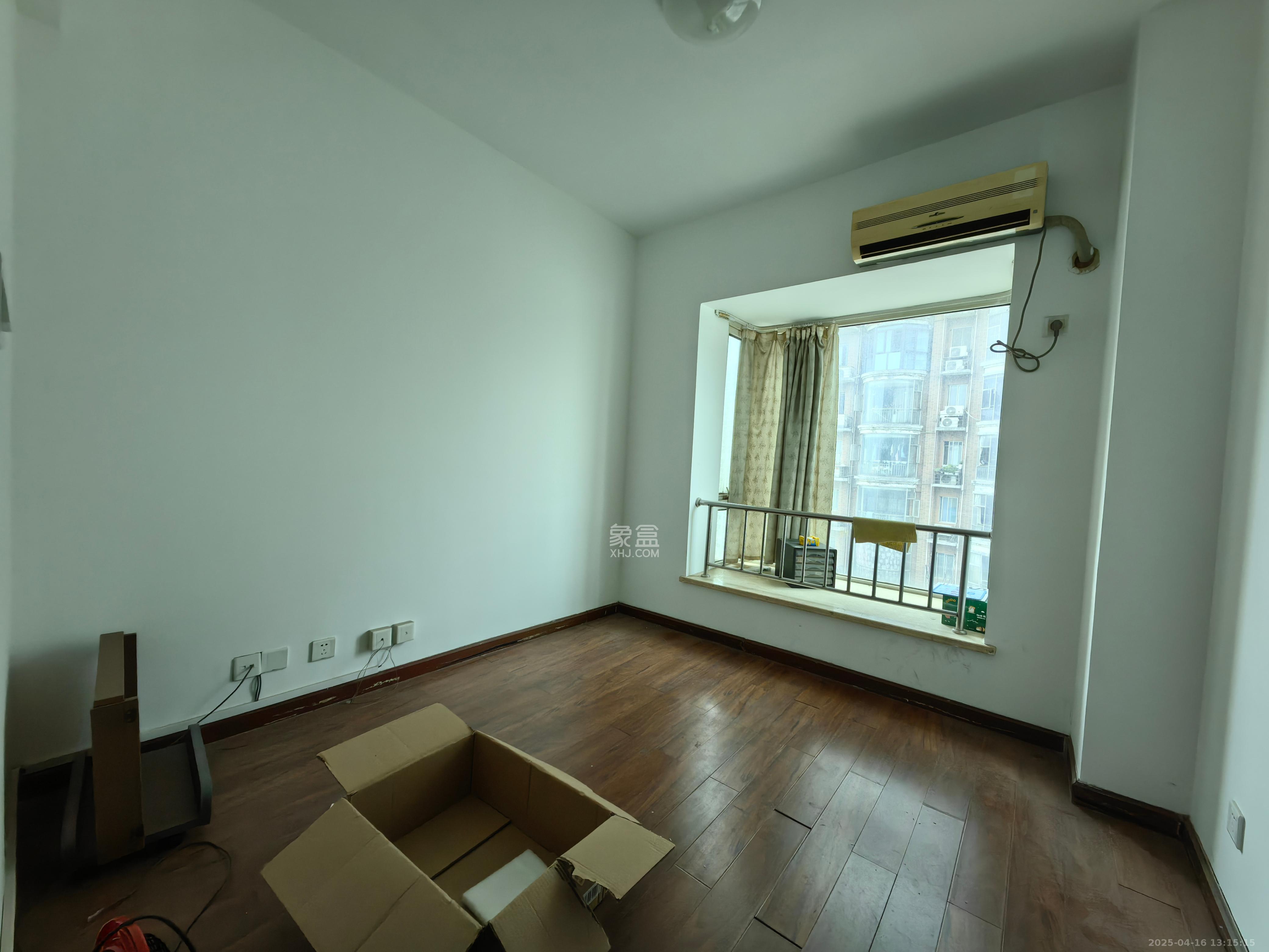 佳天国际新城 3室2厅2卫 3200.0元/月 佳天国际新城 3室2厅2卫 3200.0元/月室内图