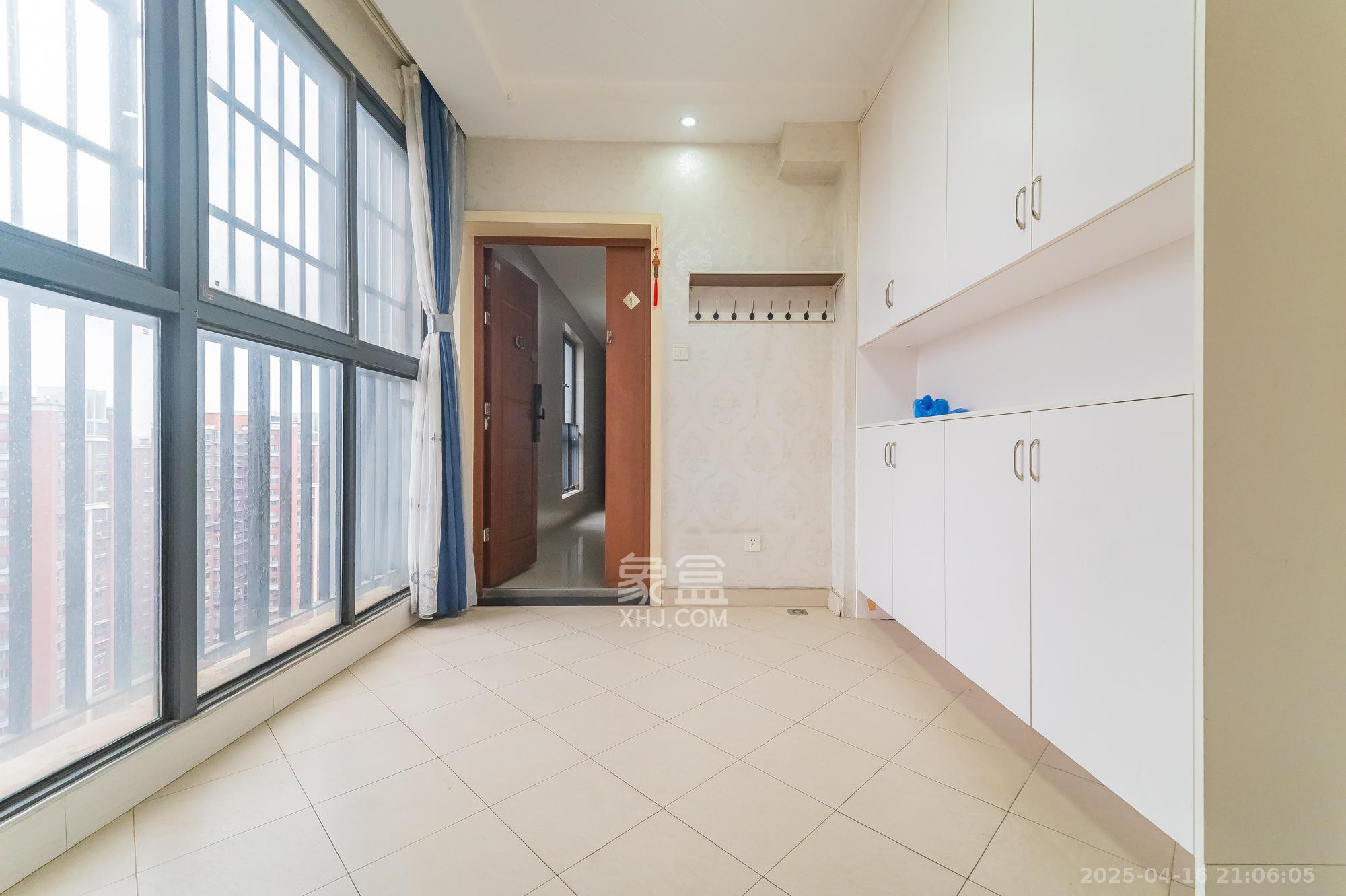 华润凤凰城二期 4室2厅2卫 106.0万 华润凤凰城二期 4室2厅2卫 106.0万其他