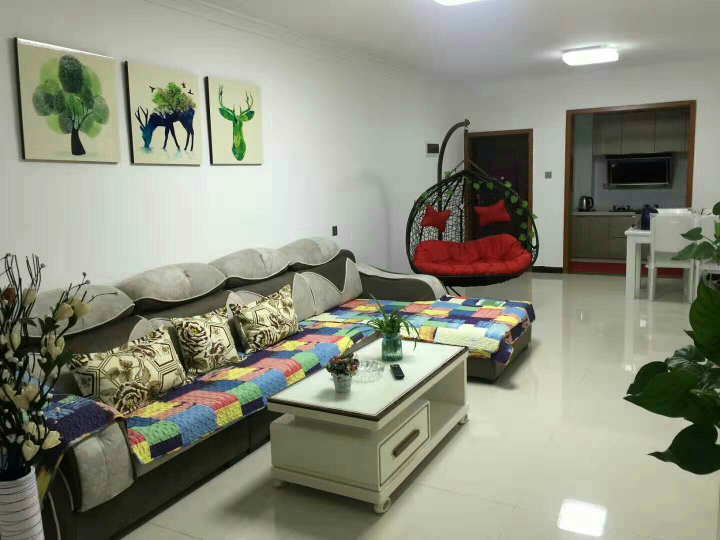 华天城小区 2室2厅1卫 1700.0元/月 华天城小区 2室2厅1卫 1700.0元/月室内图