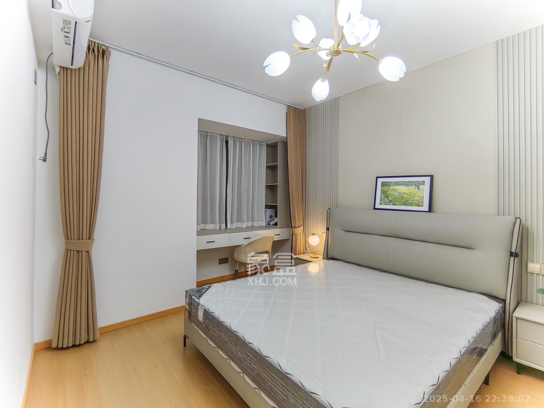 三一街区  3室2厅1卫    63.0万卧室