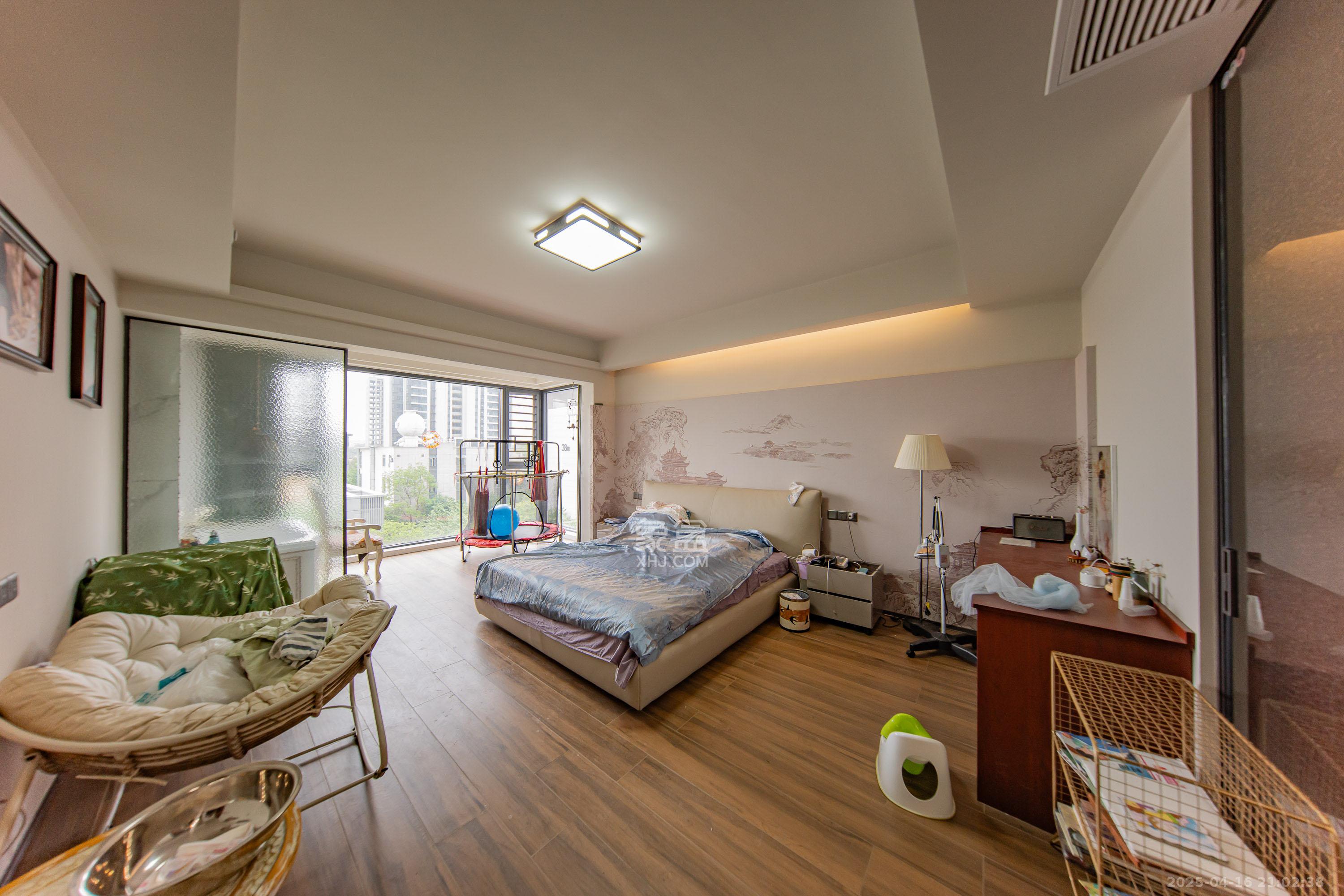 碧桂园智慧城市 4室2厅3卫 249.0万 碧桂园智慧城市 4室2厅3卫 249.0万卧室