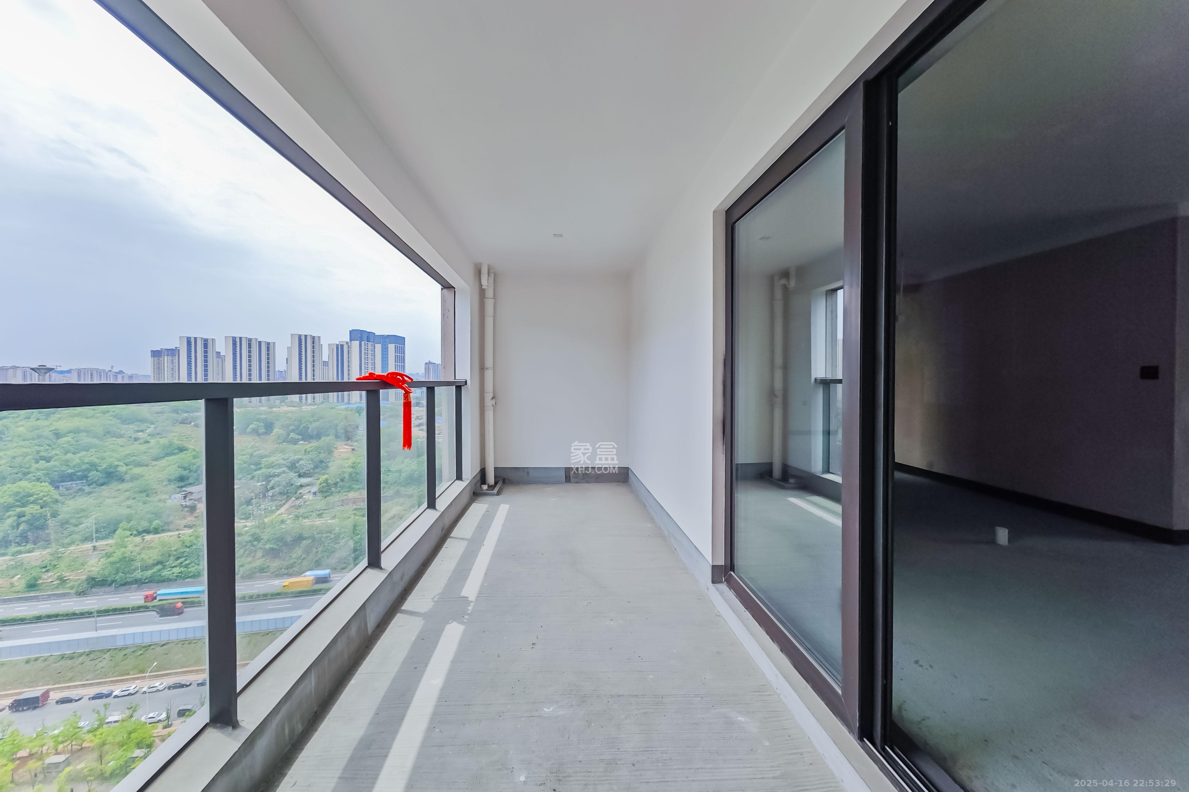 建发玖洲观澜  4室2厅2卫   156.00万其他