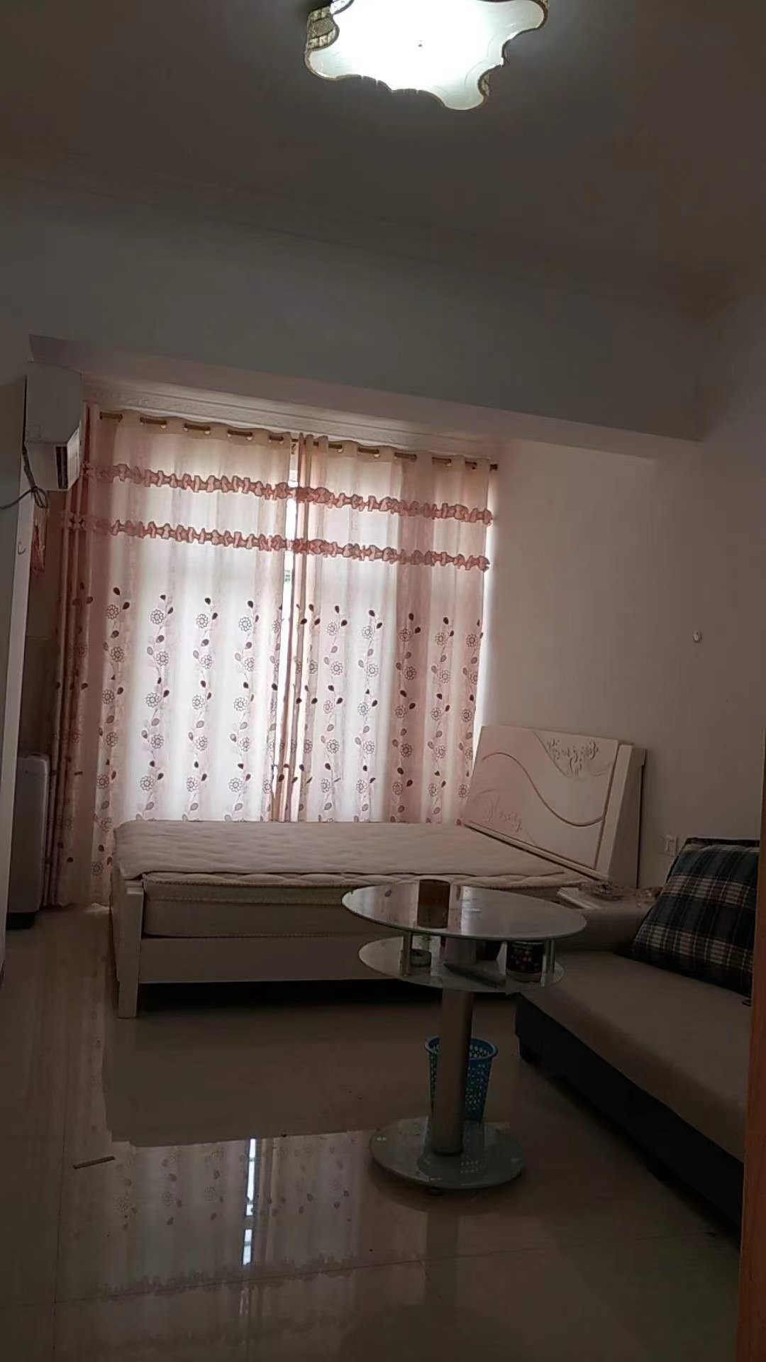 五洲富隆中心  1室1厅1卫    900.0元/月室内图