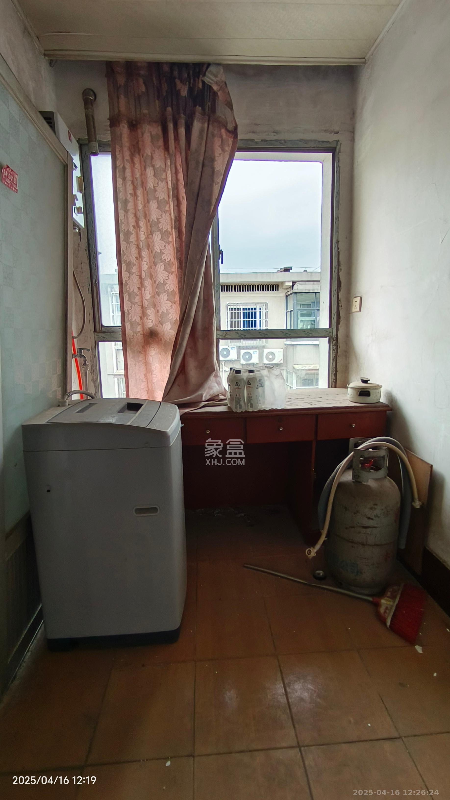 五一东村 2室1厅1卫 1700.0元/月 五一东村 2室1厅1卫 1700.0元/月室内图