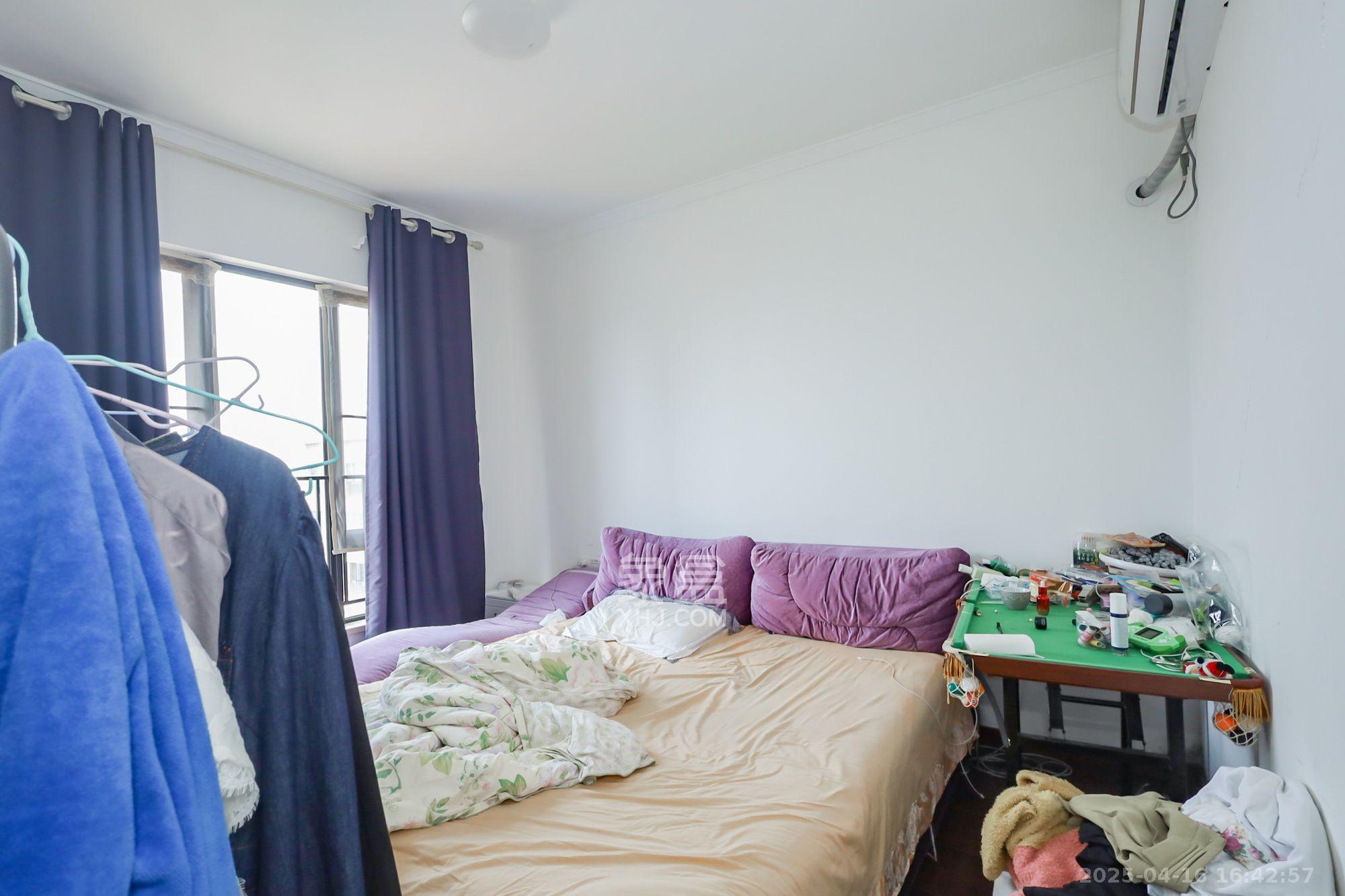 万科里金域国际 3室2厅2卫 3500.0元/月 万科里金域国际 3室2厅2卫 3500.0元/月室内图