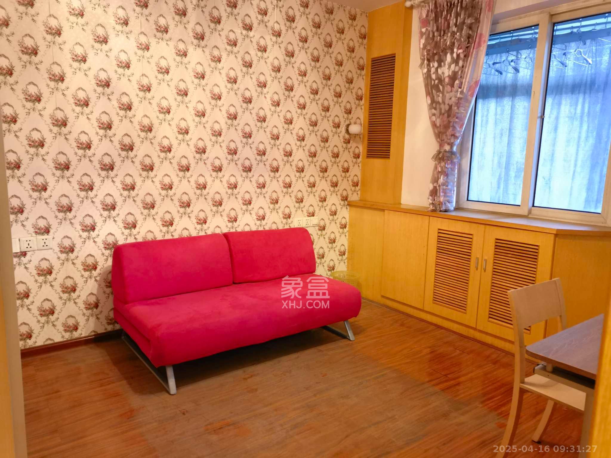 省政府机关梓园住宅区 3室1厅1卫 2800.0元/月 省政府机关梓园住宅区 3室1厅1卫 2800.0元/月室内图