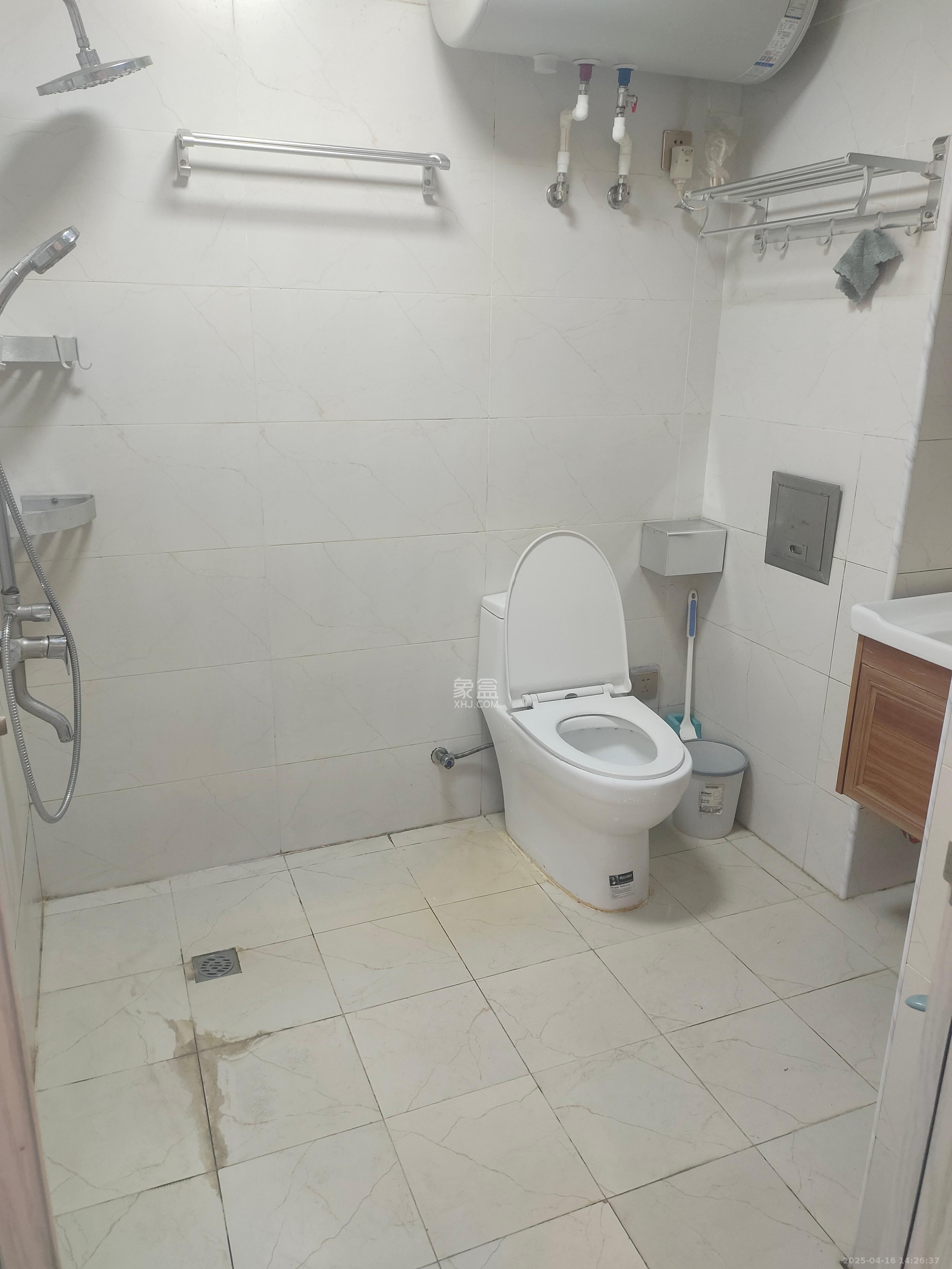 东业上城嘉苑(晟悦国际) 1室1厅1卫 1400.0元/月 东业上城嘉苑(晟悦国际) 1室1厅1卫 1400.0元/月室内图