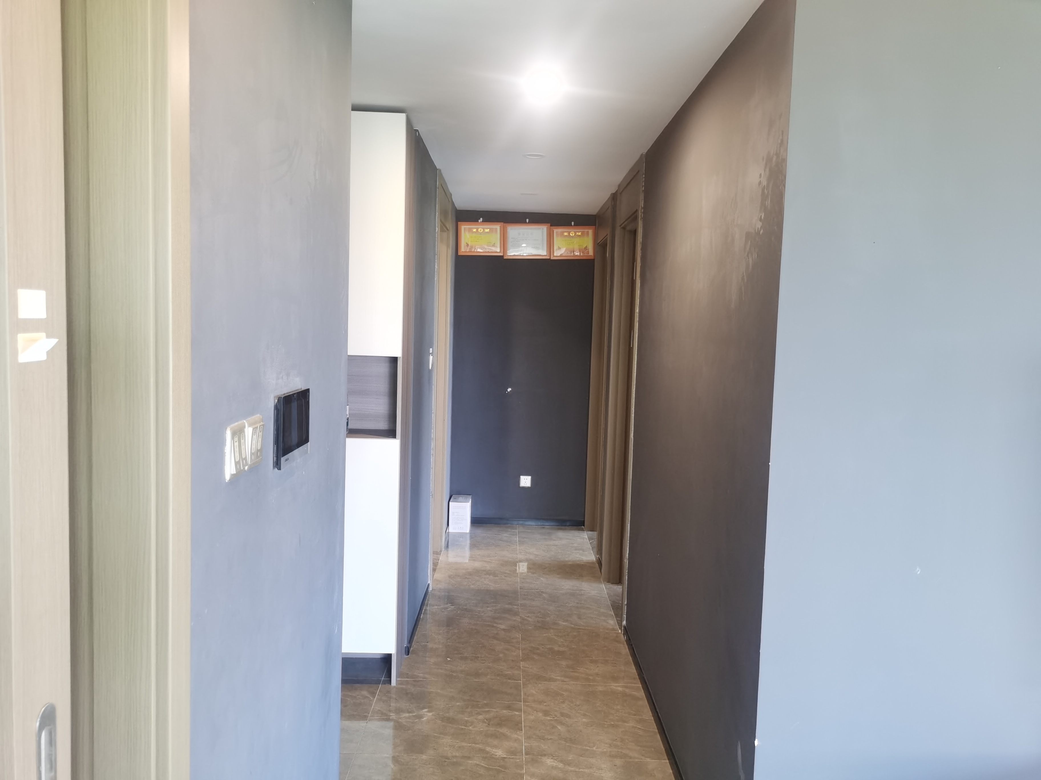 融创观澜湖公园壹号四期  4室2厅2卫    3500.0元/月 融创观澜湖公园壹号四期  4室2厅2卫    3500.0元/月室内图