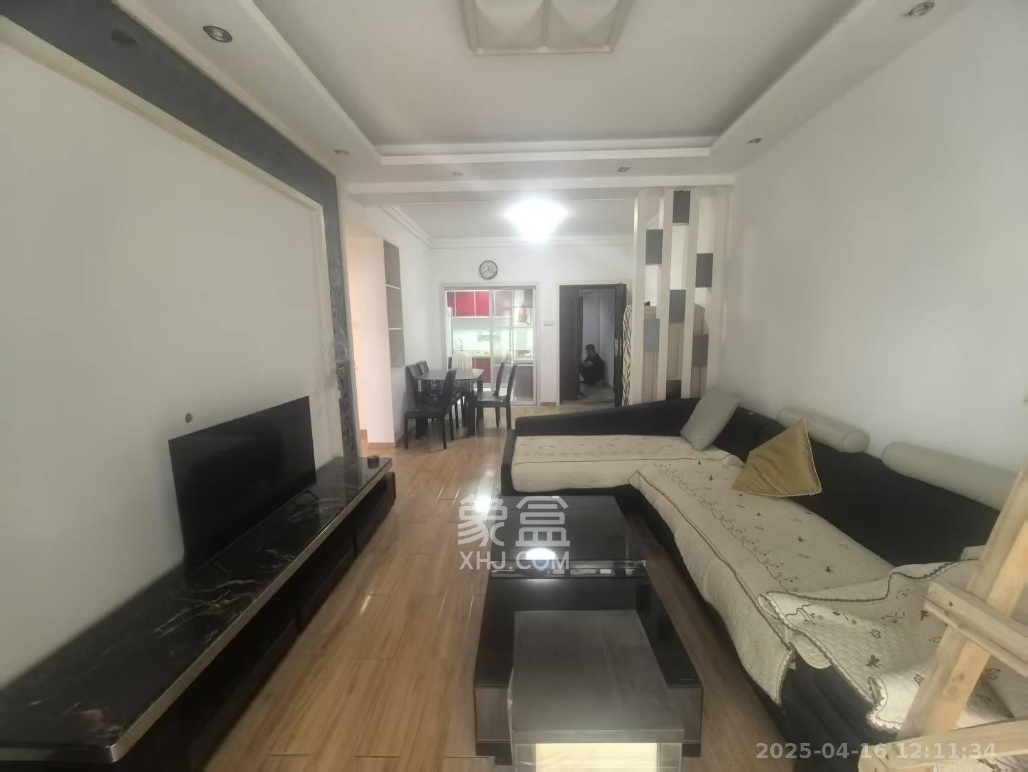 金领家族 2室2厅1卫 1700.0元/月 金领家族 2室2厅1卫 1700.0元/月室内图