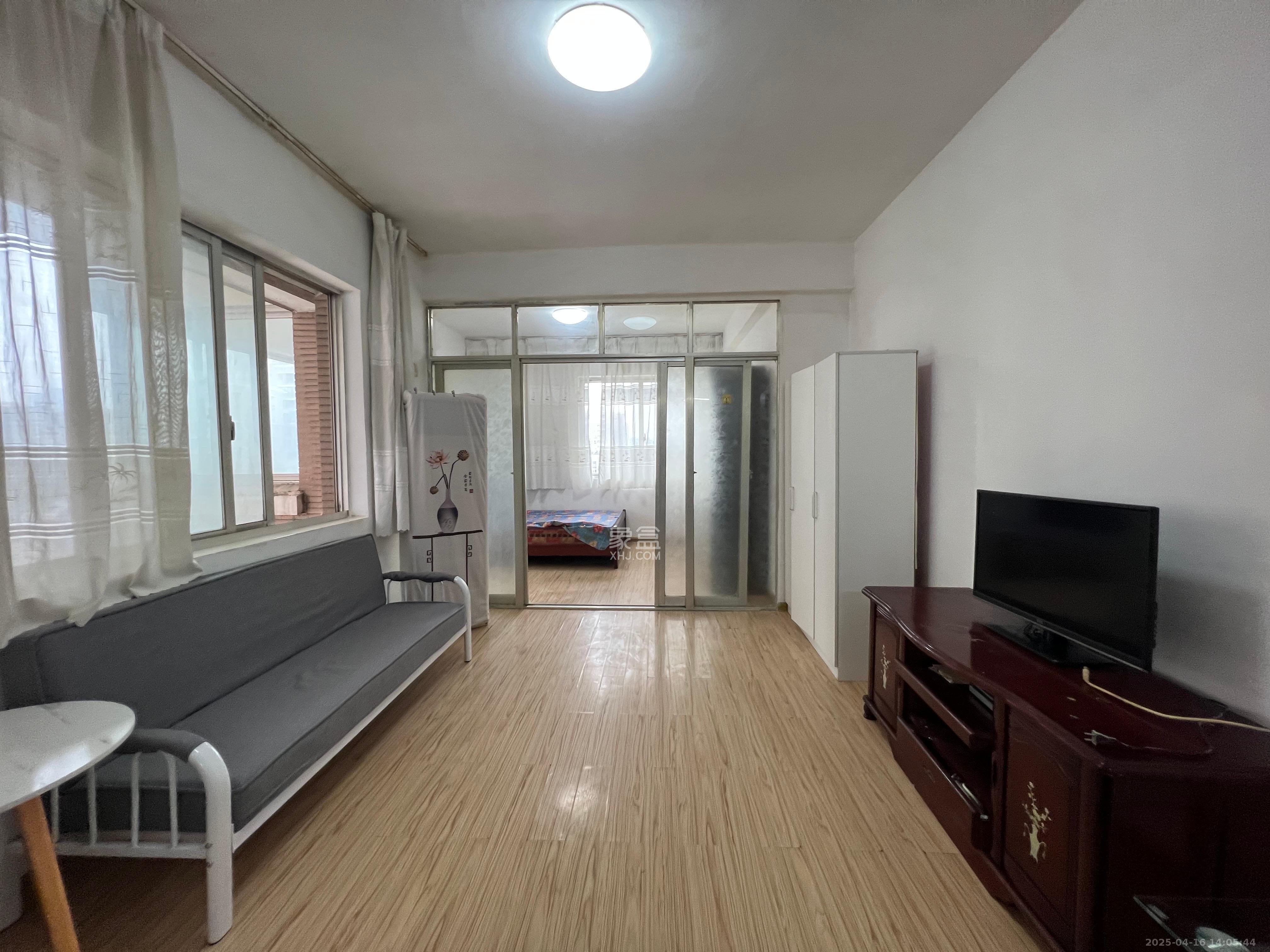 上河国际B座  1室1厅1卫   1600.00元/月室内图1