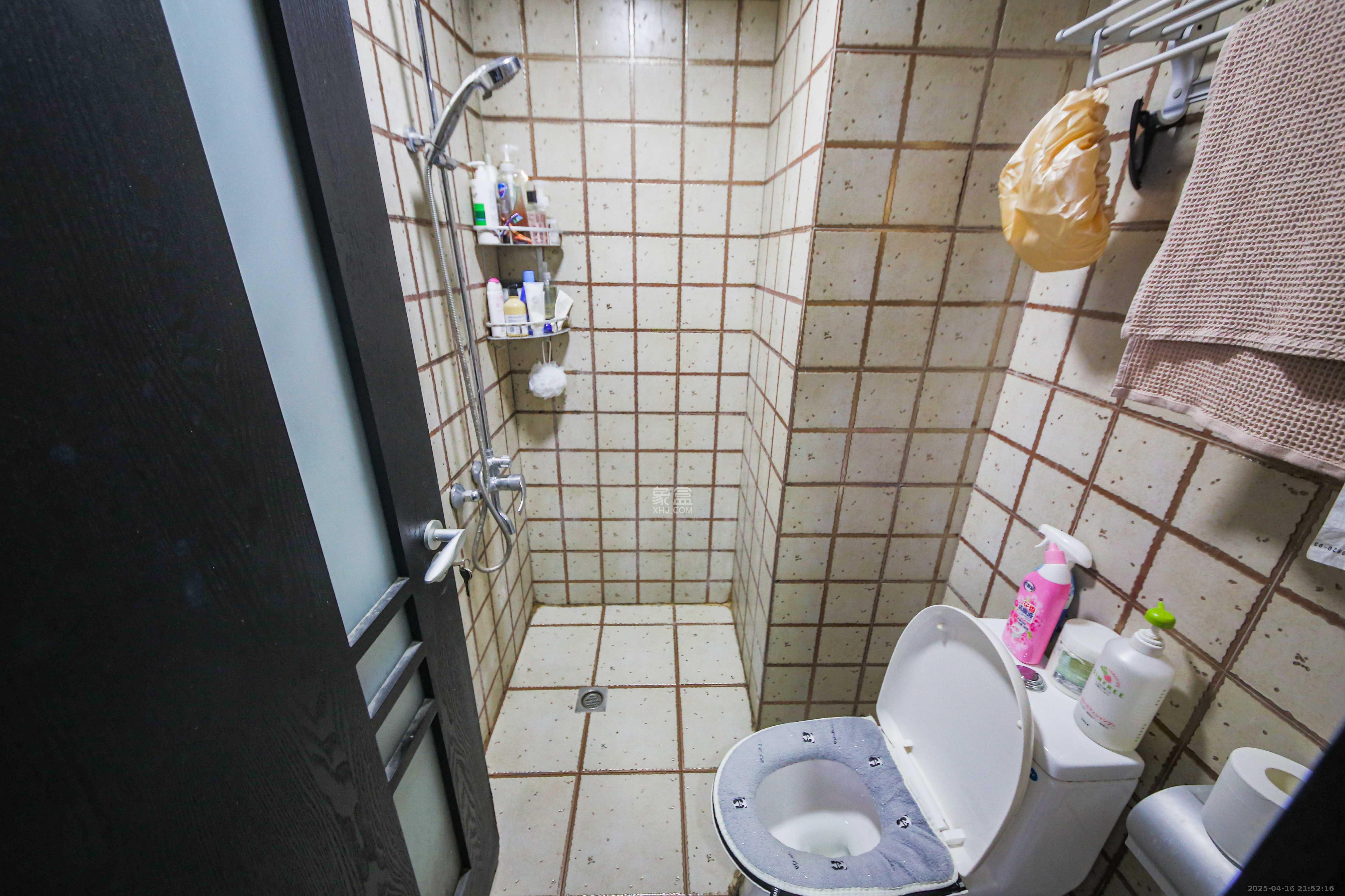 博林云栖  2室2厅1卫   62.00万卫生间