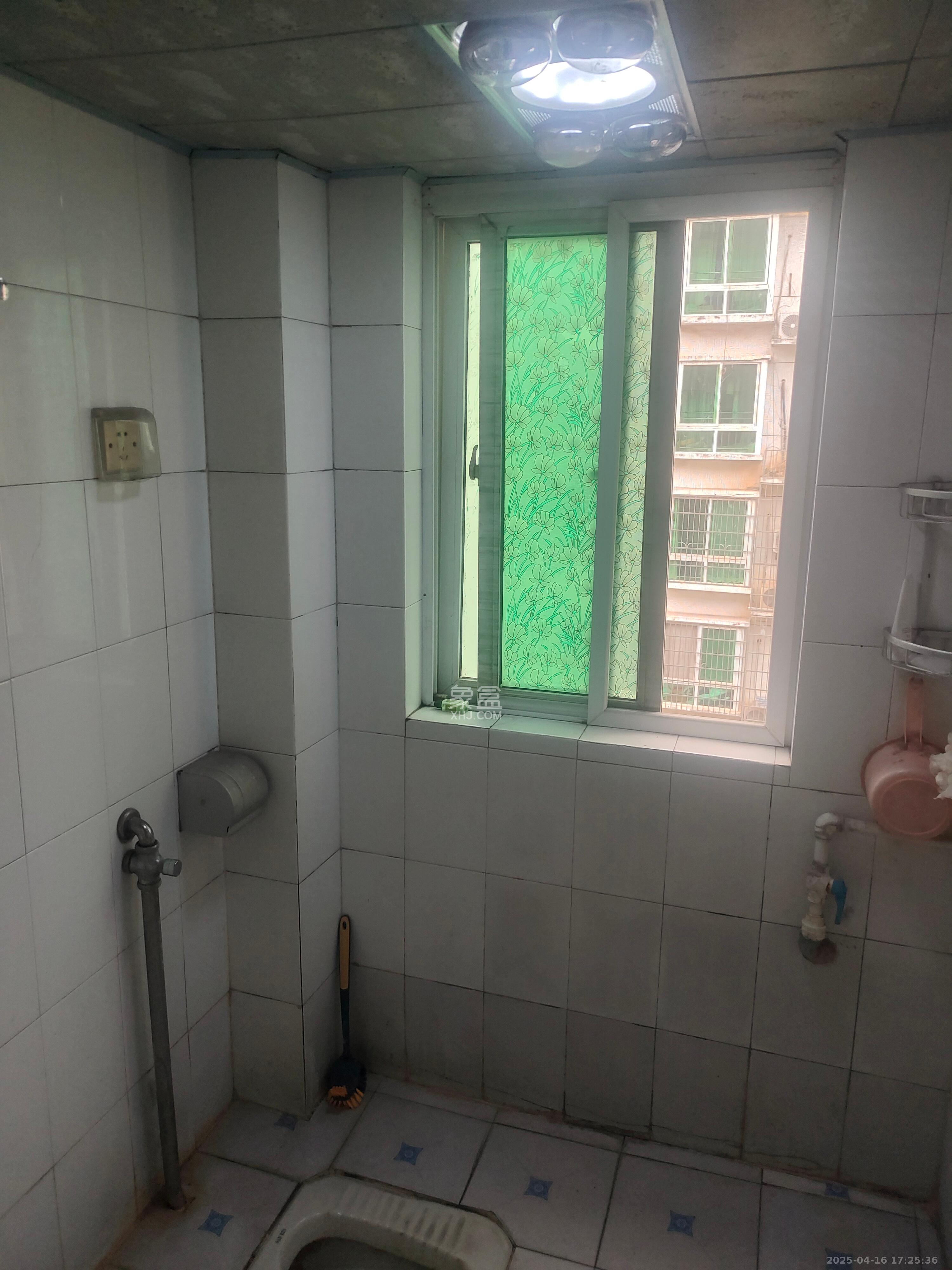 咸嘉新村嘉旺苑 3室2厅1卫 2000.0元/月 咸嘉新村嘉旺苑 3室2厅1卫 2000.0元/月室内图