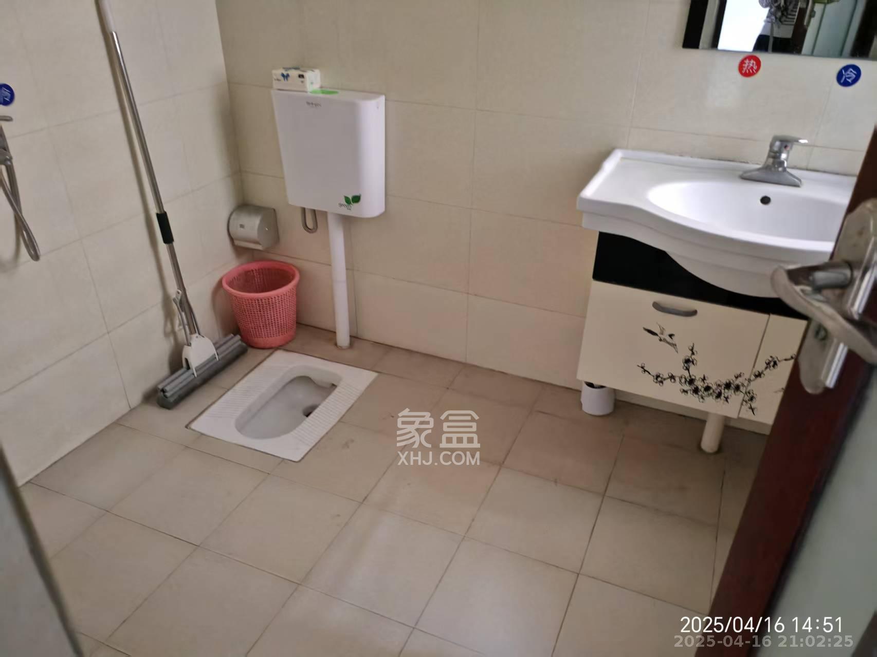 湘腾城市广场 3室2厅1卫 3200.0元/月 湘腾城市广场 3室2厅1卫 3200.0元/月小区图