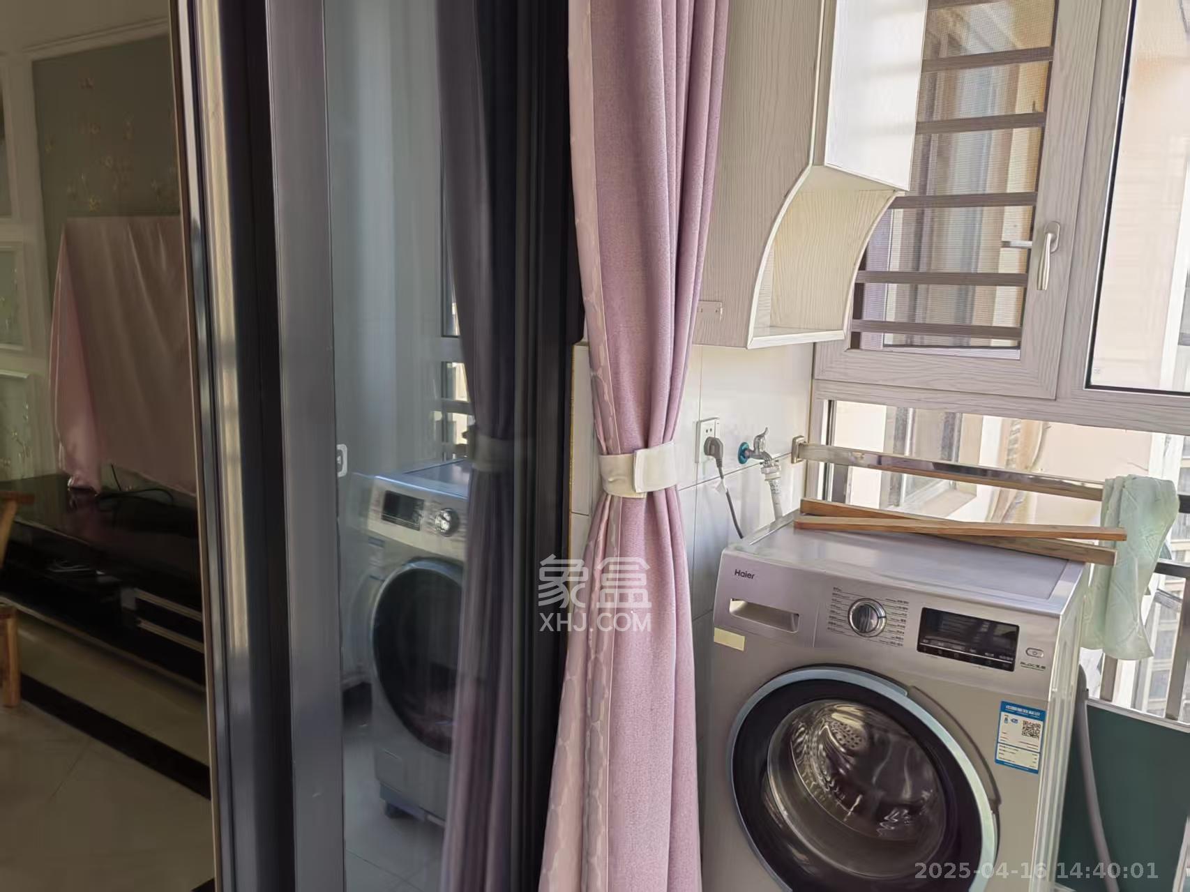 怡海星城 3室2厅1卫 2300.0元/月 怡海星城 3室2厅1卫 2300.0元/月室内图