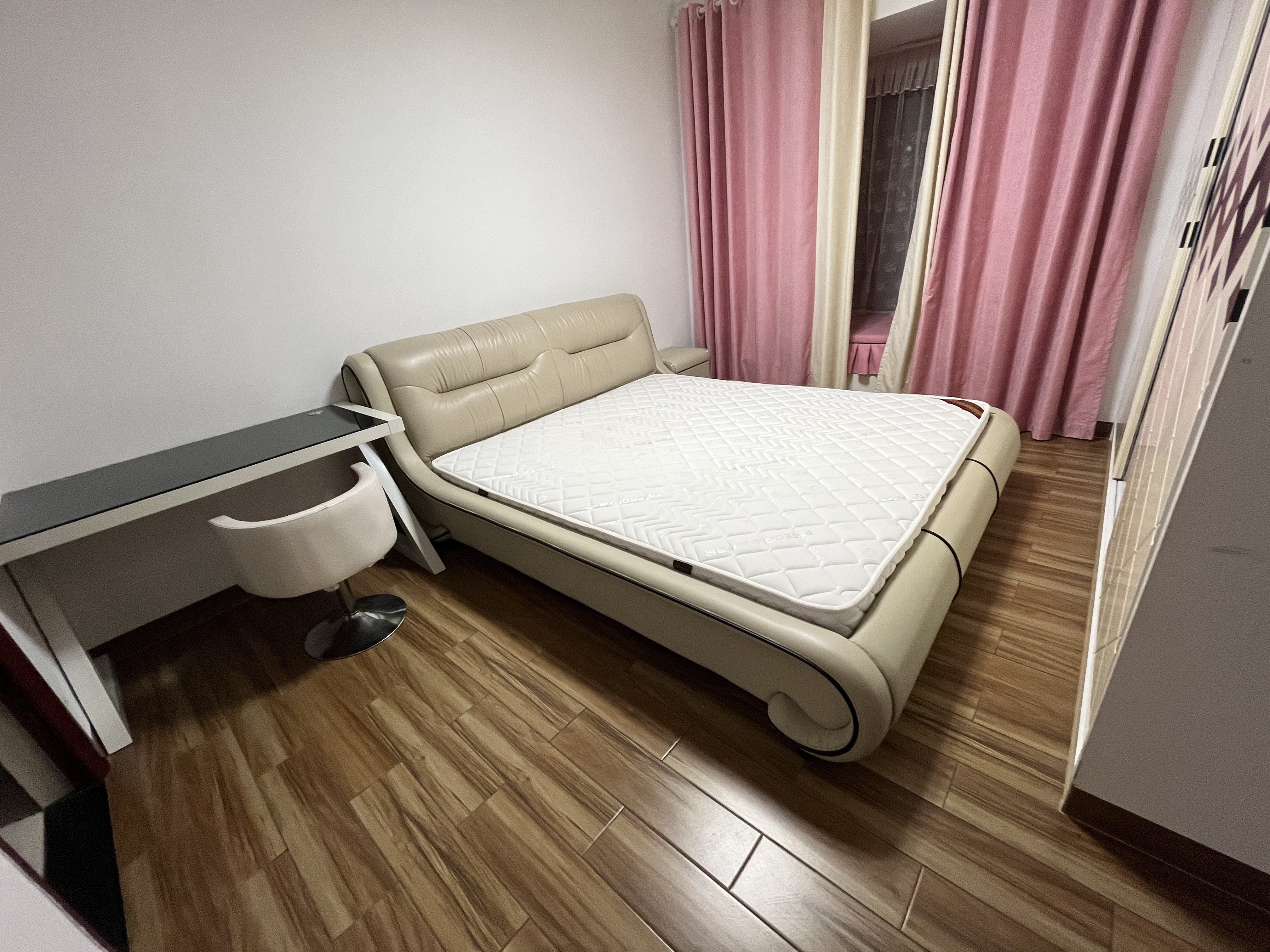 恒基凯旋门三期  3室2厅2卫   2800.00元/月户型图
