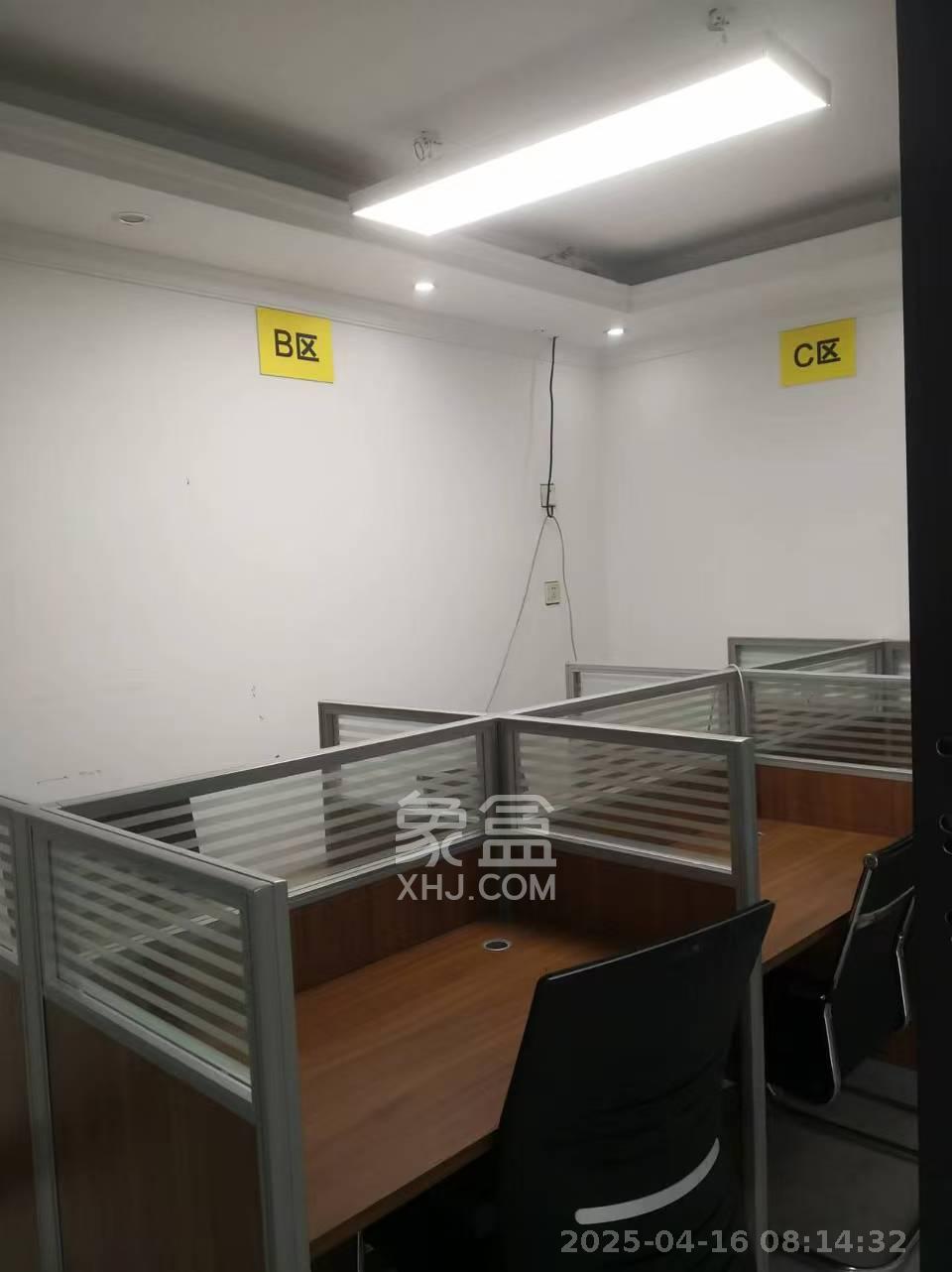 人瑞潇湘国际 4室1厅1卫 5000.0元/月 人瑞潇湘国际 4室1厅1卫 5000.0元/月室内图