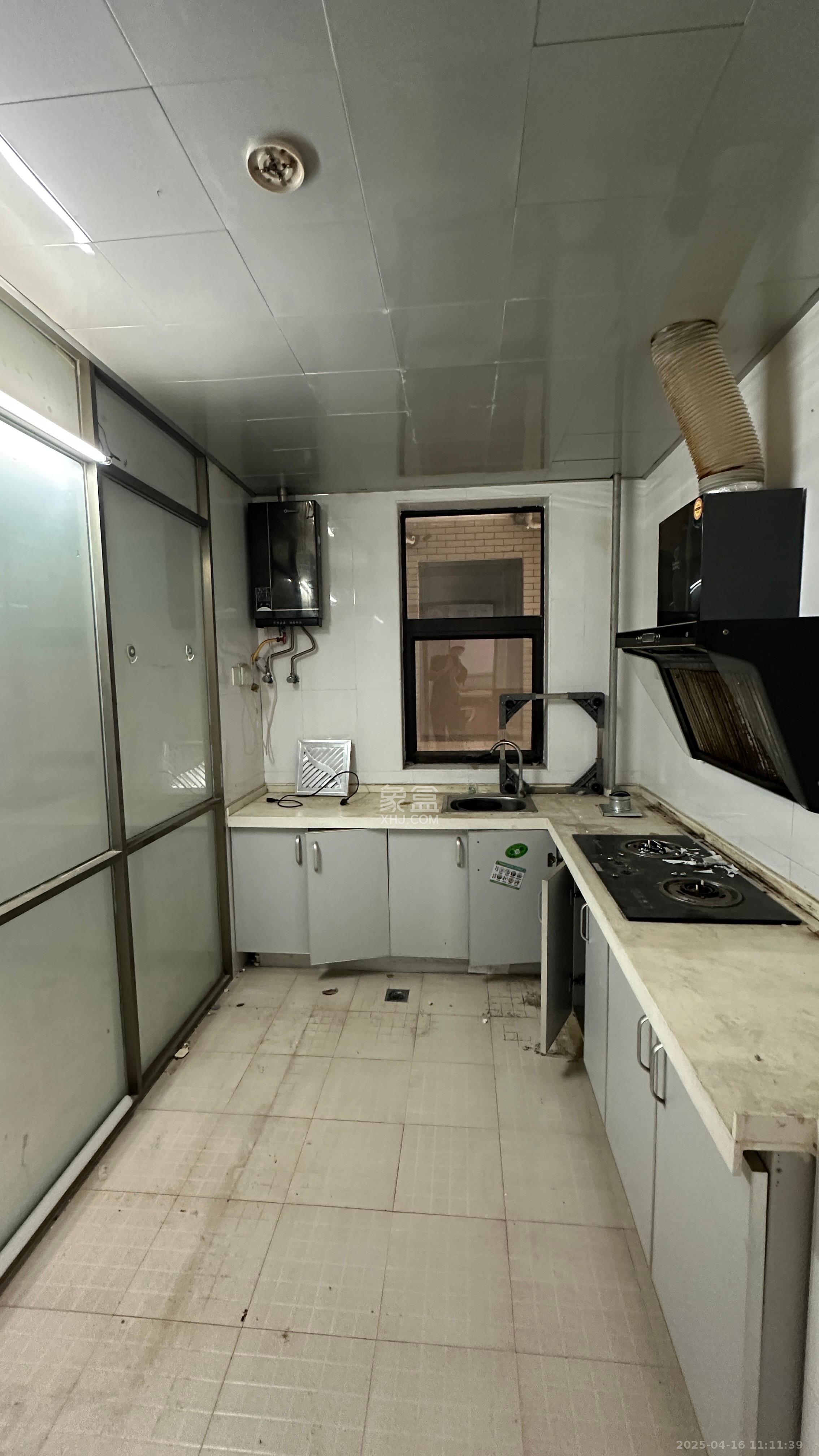 上东辛顿公寓 4室2厅2卫 3500.0元/月 上东辛顿公寓 4室2厅2卫 3500.0元/月室内图