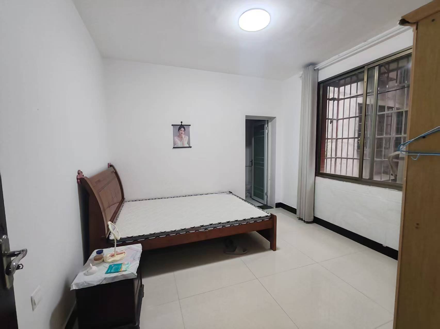 竹峰苑  3室2厅2卫    1000.0元/月 竹峰苑  3室2厅2卫    1000.0元/月室内图