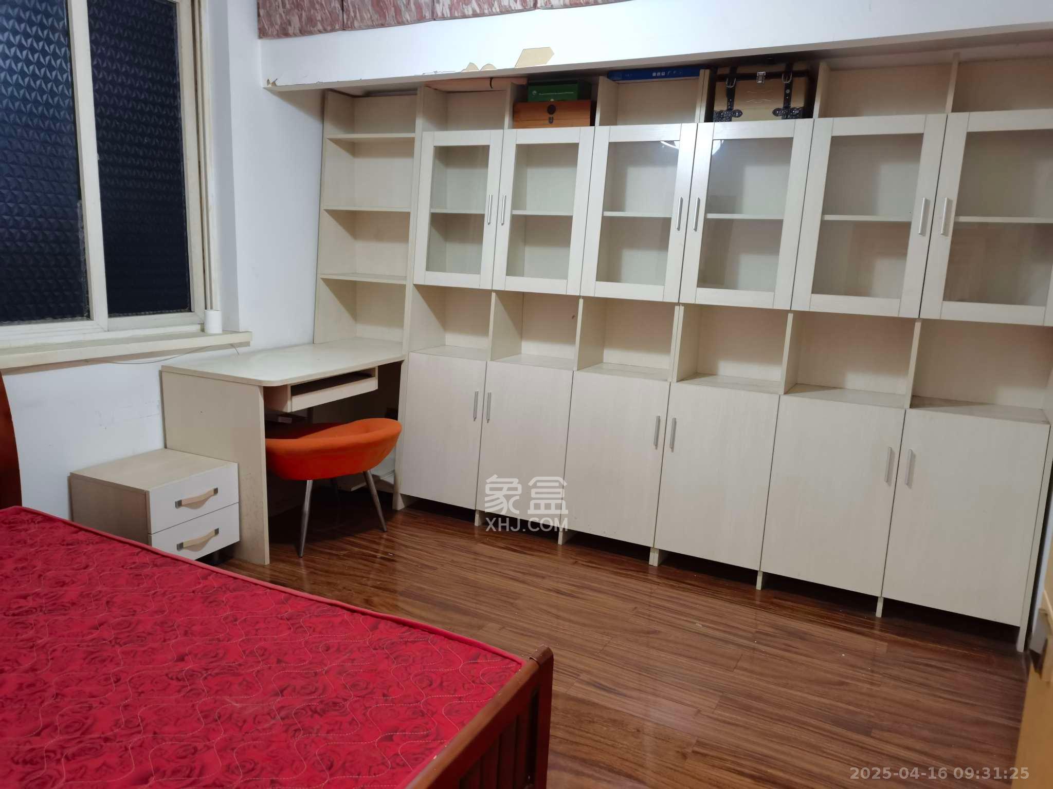 省政府机关梓园住宅区  3室1厅1卫   2800.00元/月室内图